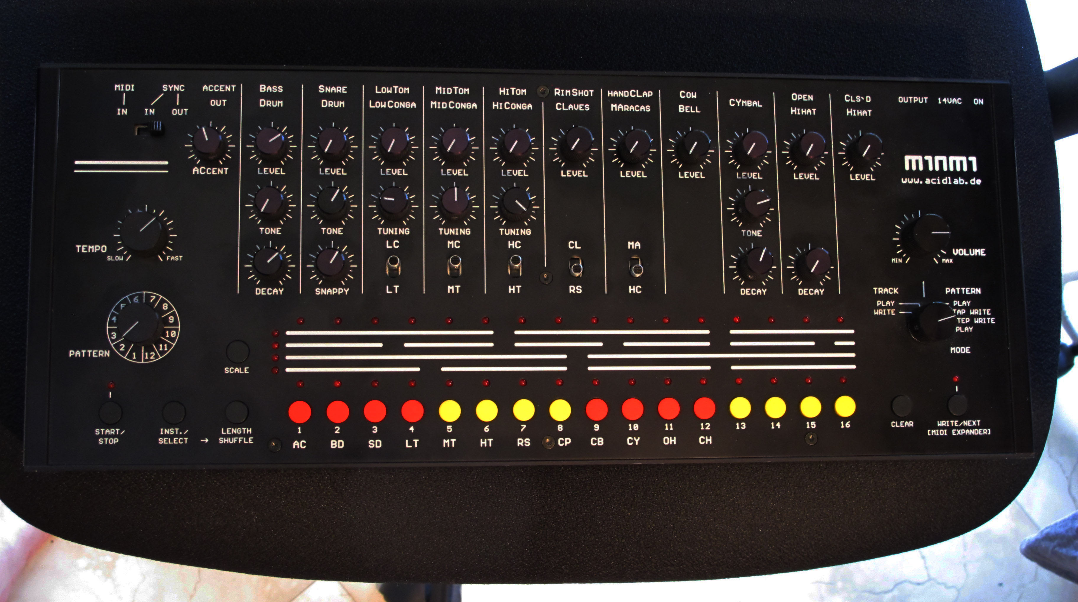 MIAMI Acidlab Miami Audiofanzine