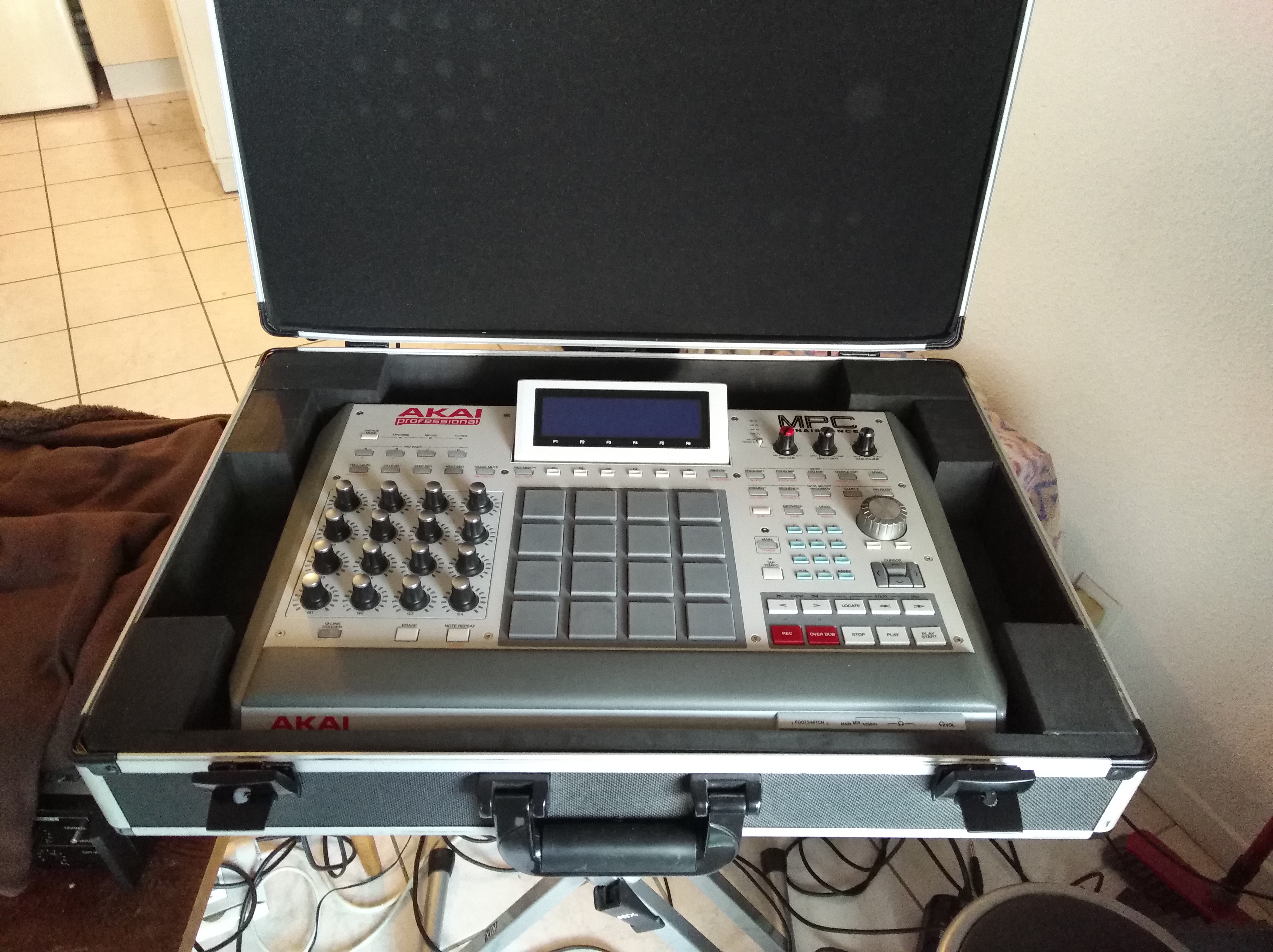 AKAI MPC Renaissanceの+inscripciones.capacitacioniced.com.ar