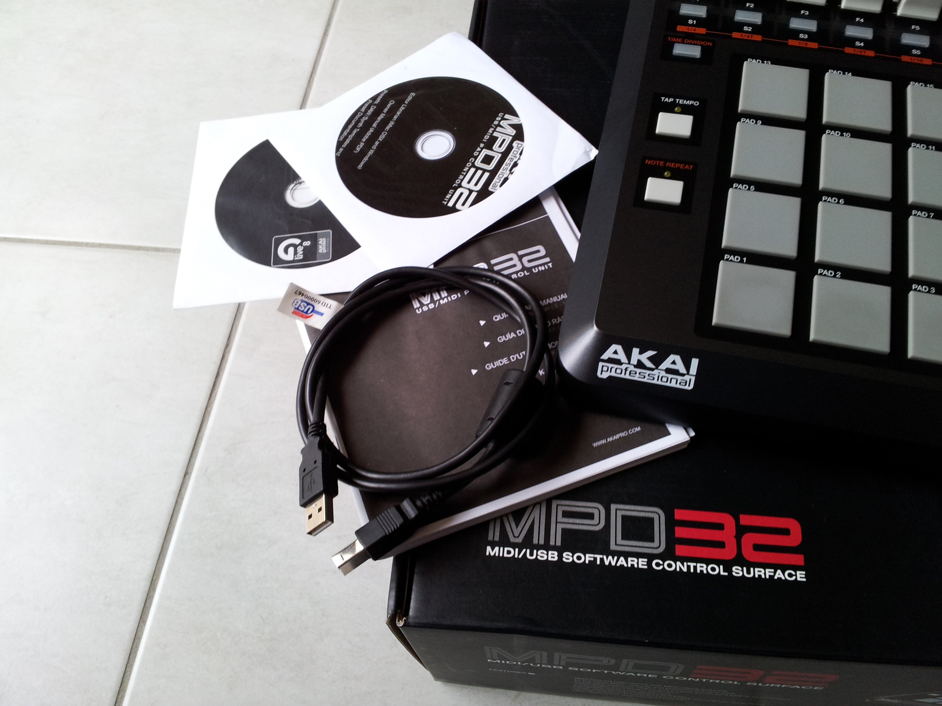 Akai Mpd 32