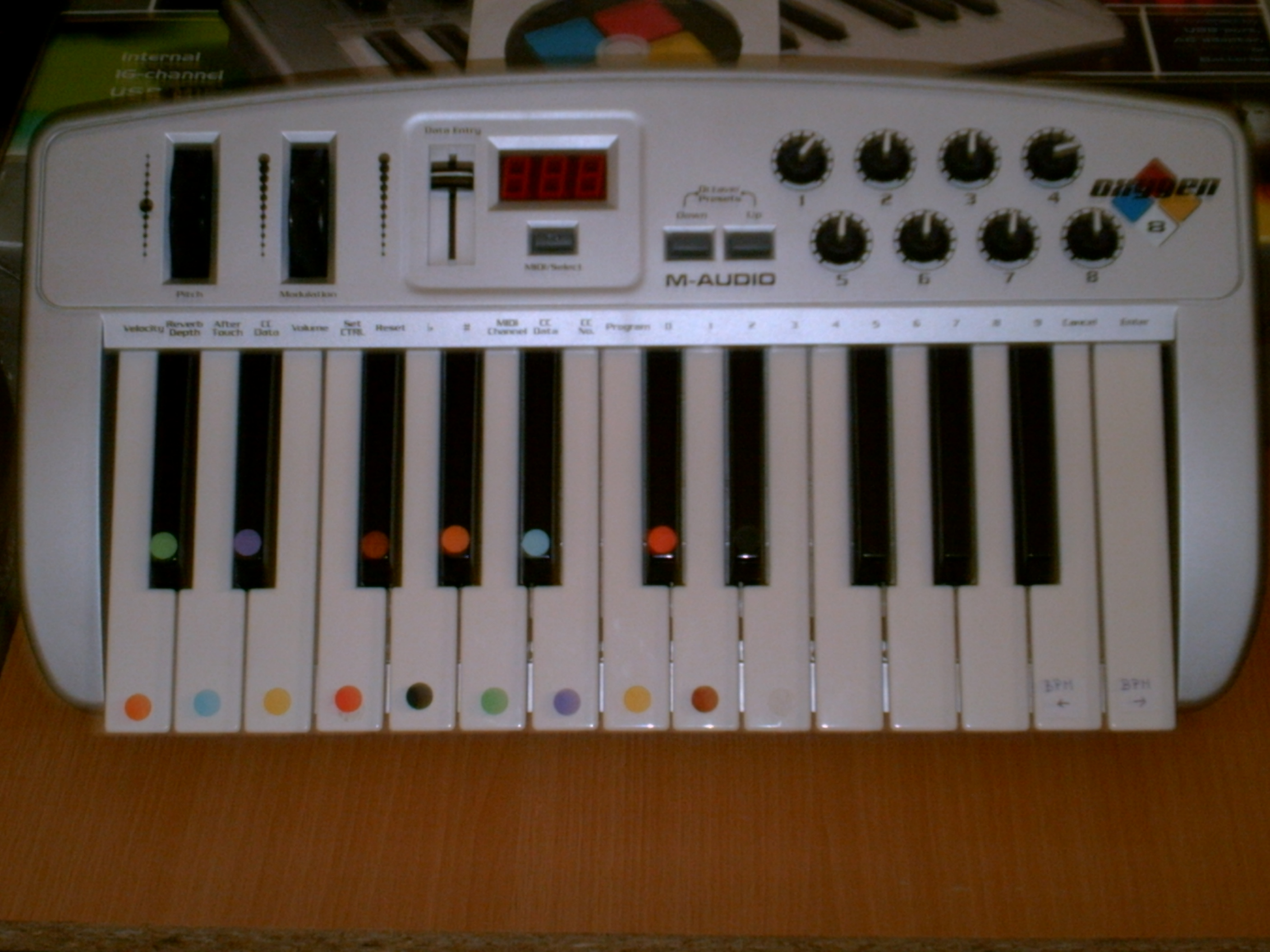 Akai MPD32 image (392908) Audiofanzine
