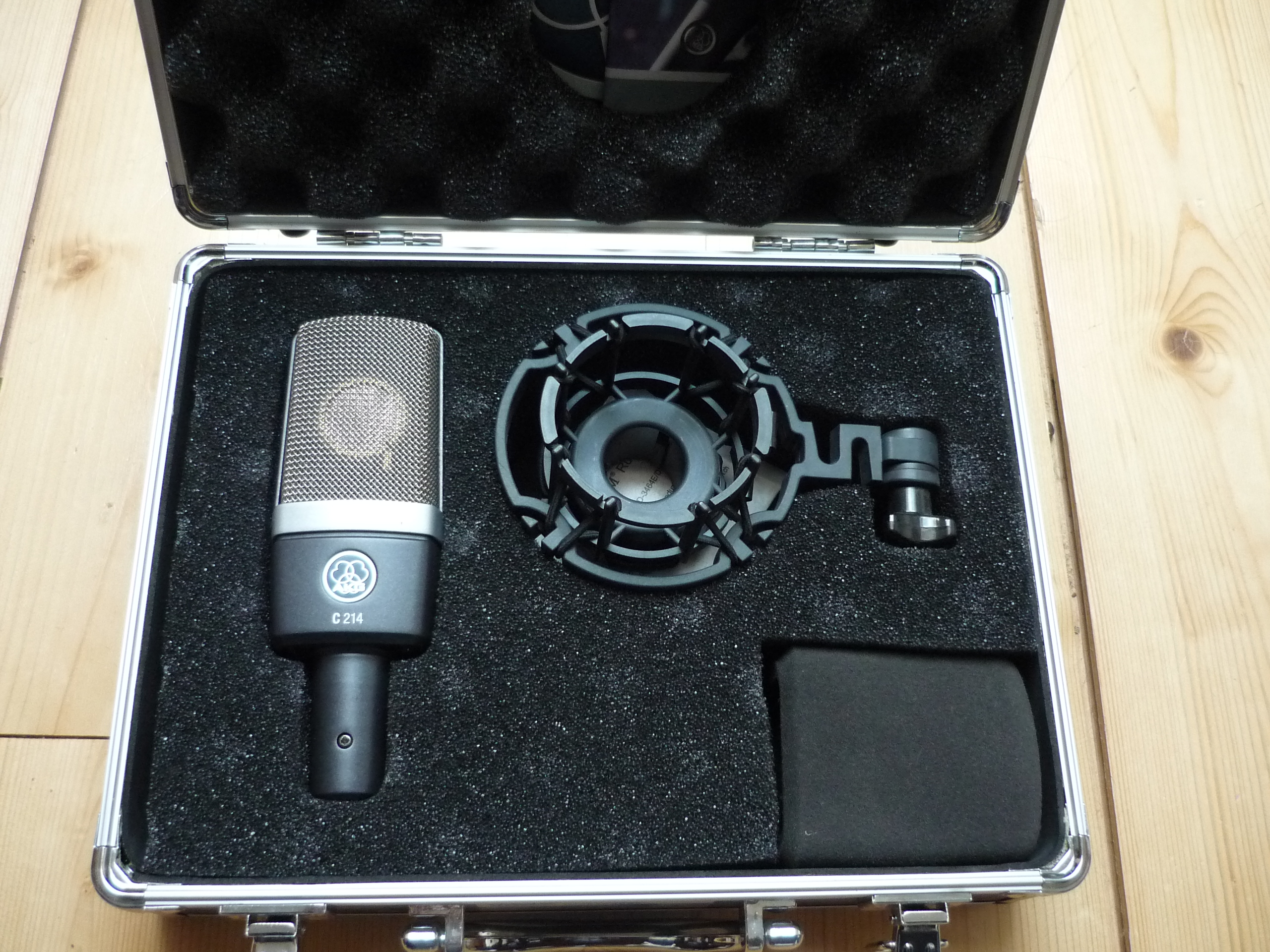 C 214 - AKG C 214 - Audiofanzine