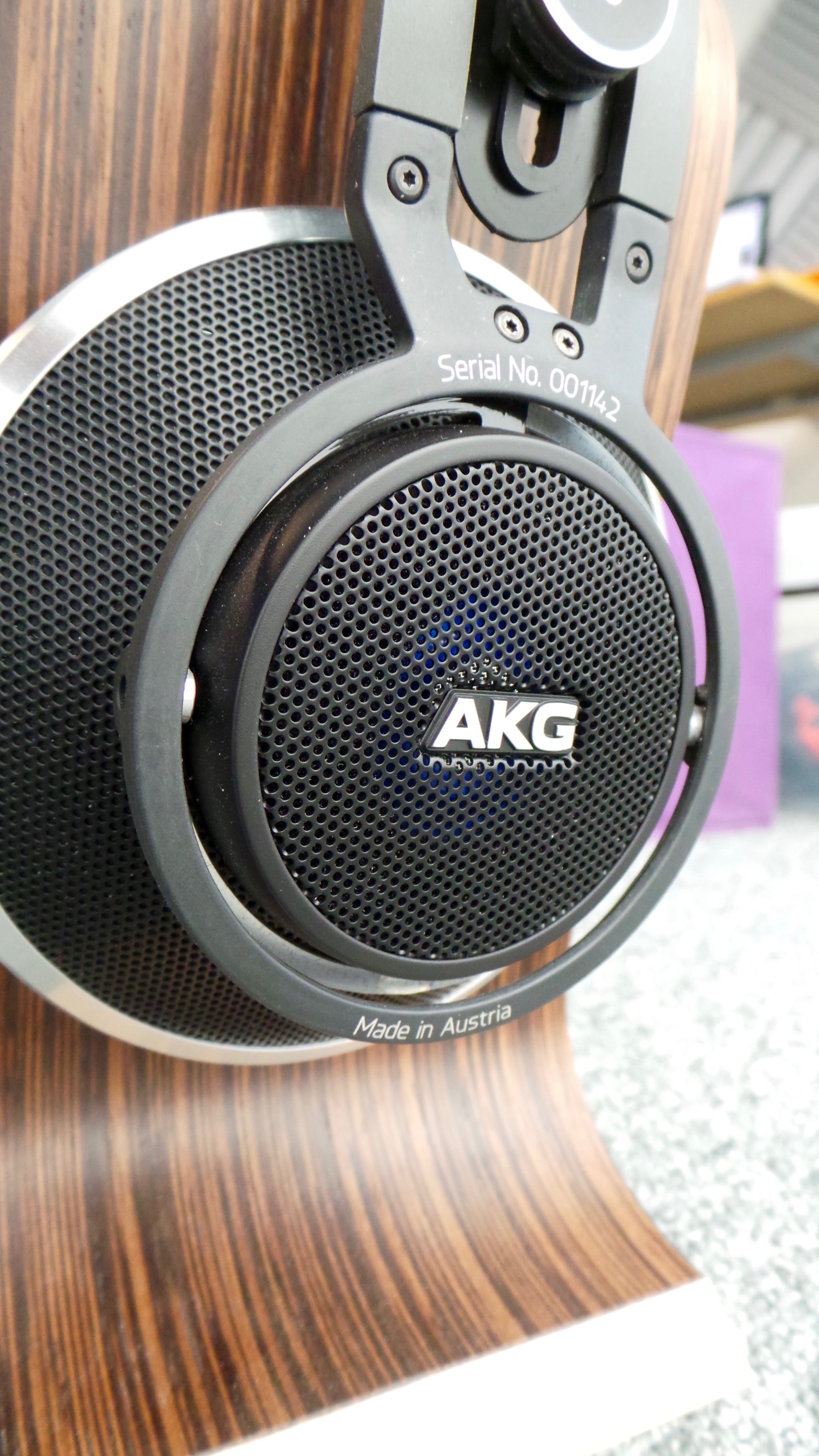 K812 - AKG K812 - Audiofanzine