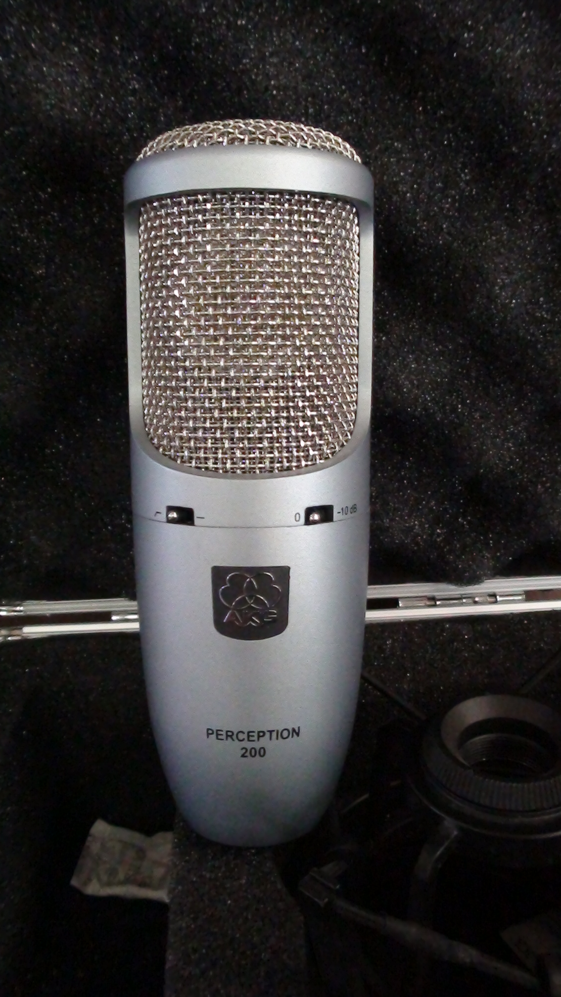 AKG Perception 200 image (#851319) - Audiofanzine