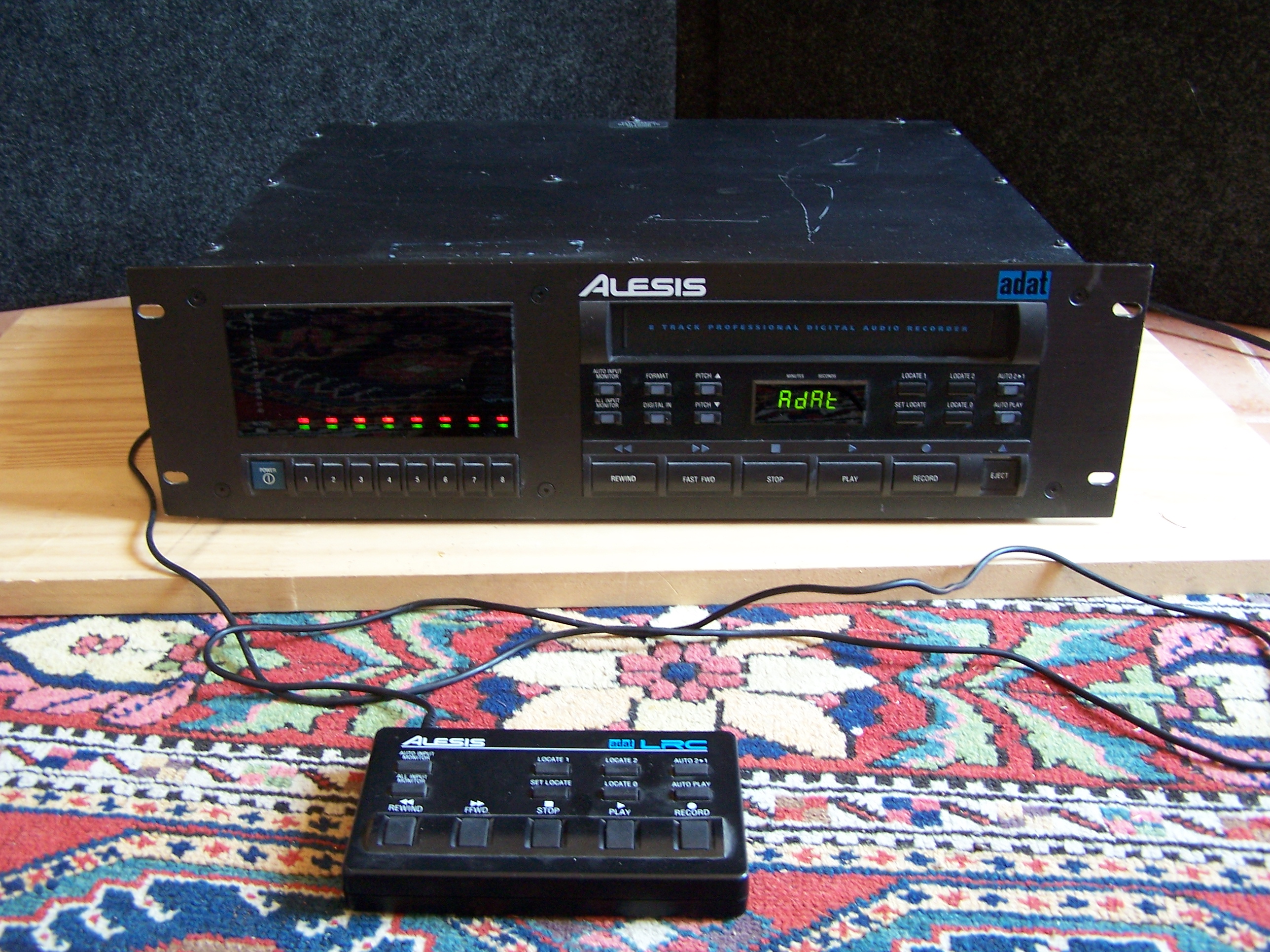 Alesis ADAT Black image (449004) Audiofanzine