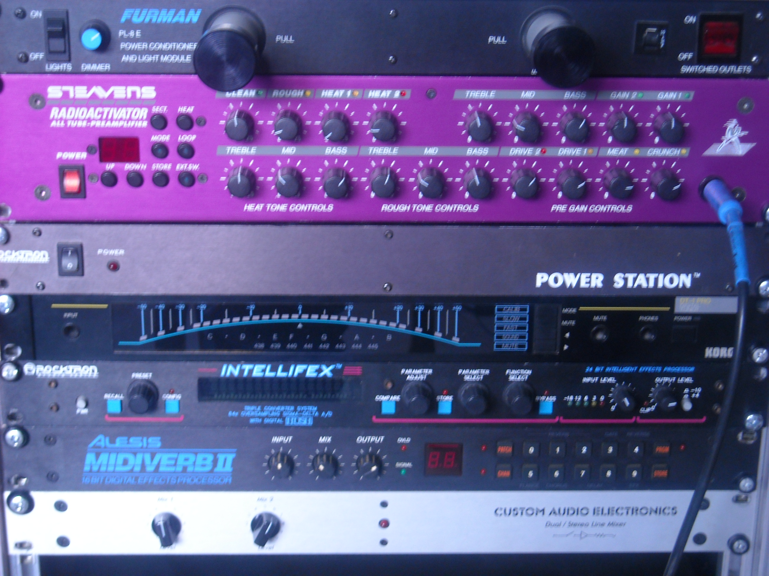 Alesis Midiverb 2