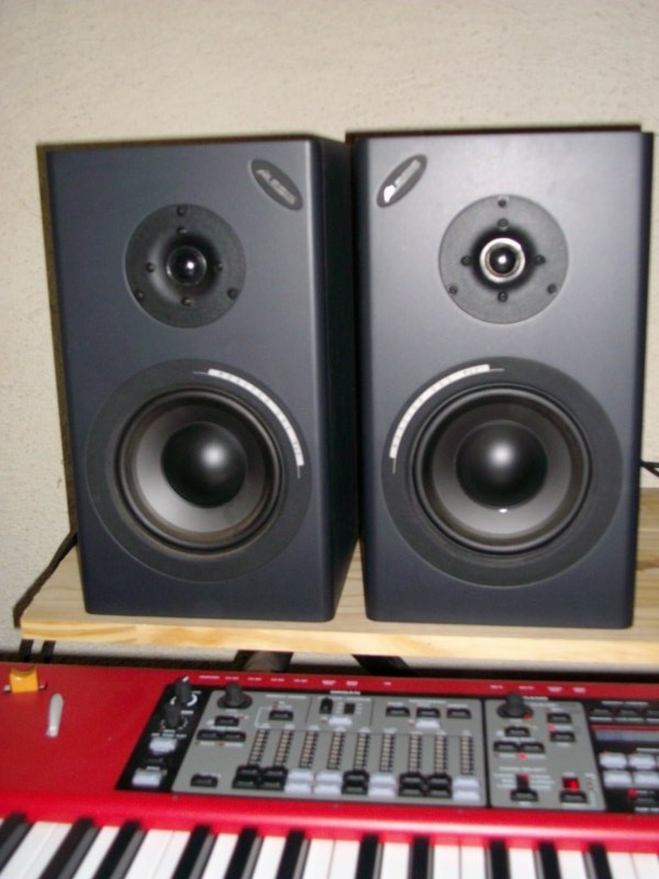 Alesis Monitor One MkII image (152528) Audiofanzine