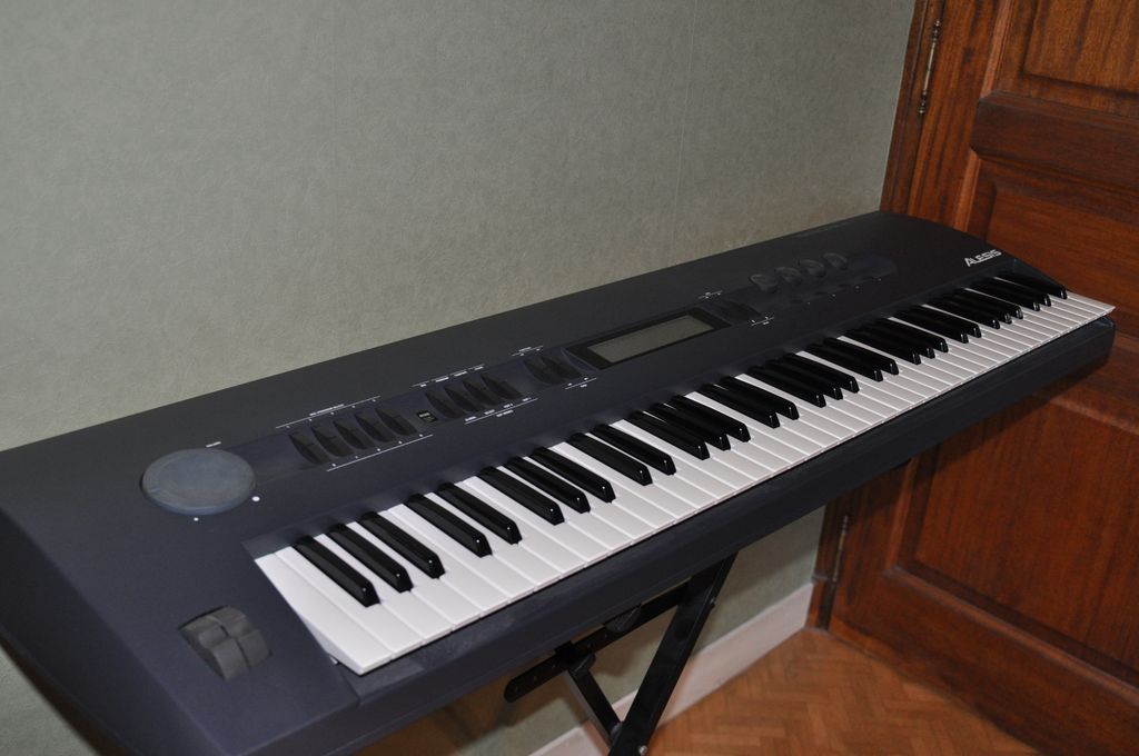 Alesis QuadraSynth image (69244) Audiofanzine