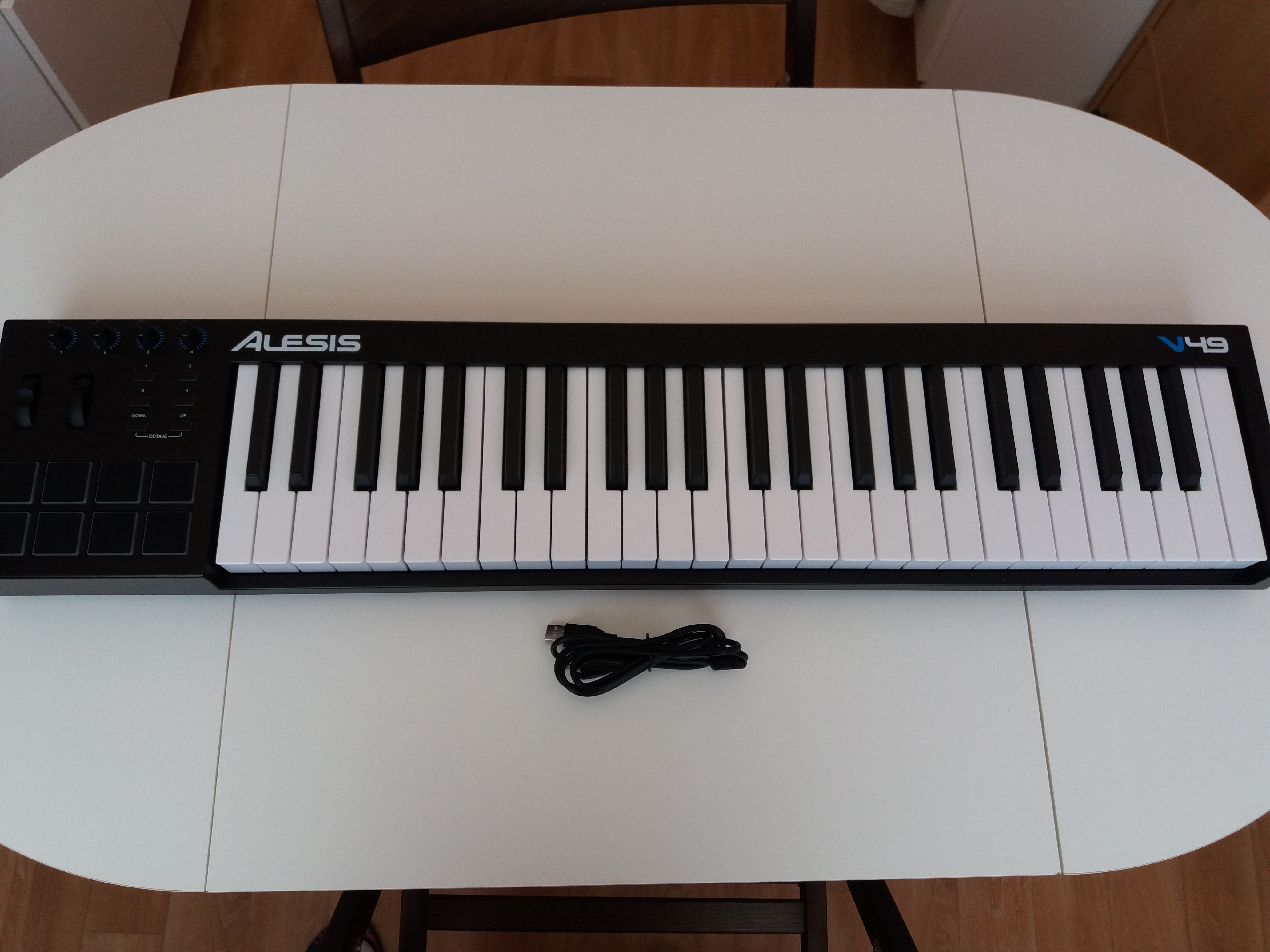 V49 - Alesis V49 - Audiofanzine