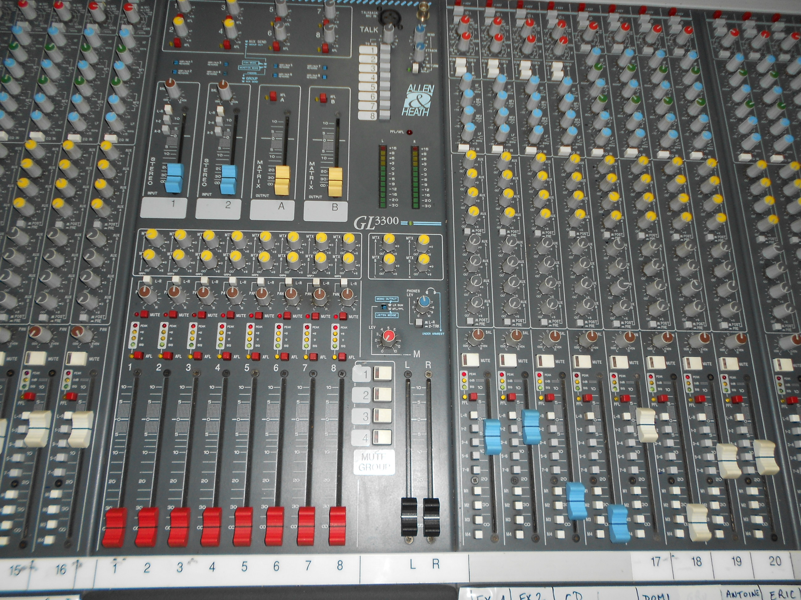 Allen & Heath GL3300 32/8/8/2 image (568468) Audiofanzine