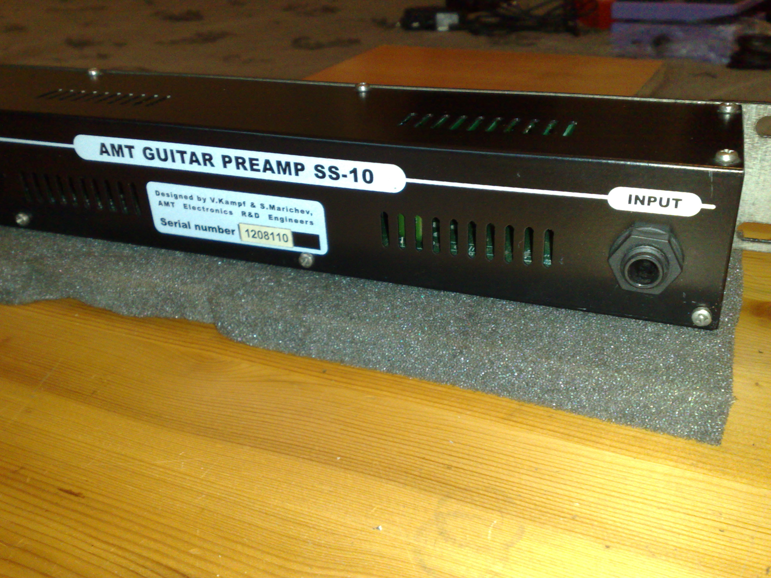 SS 10 Pro Studio Rackmount Guitar Preamp Amt Electronics Audiofanzine