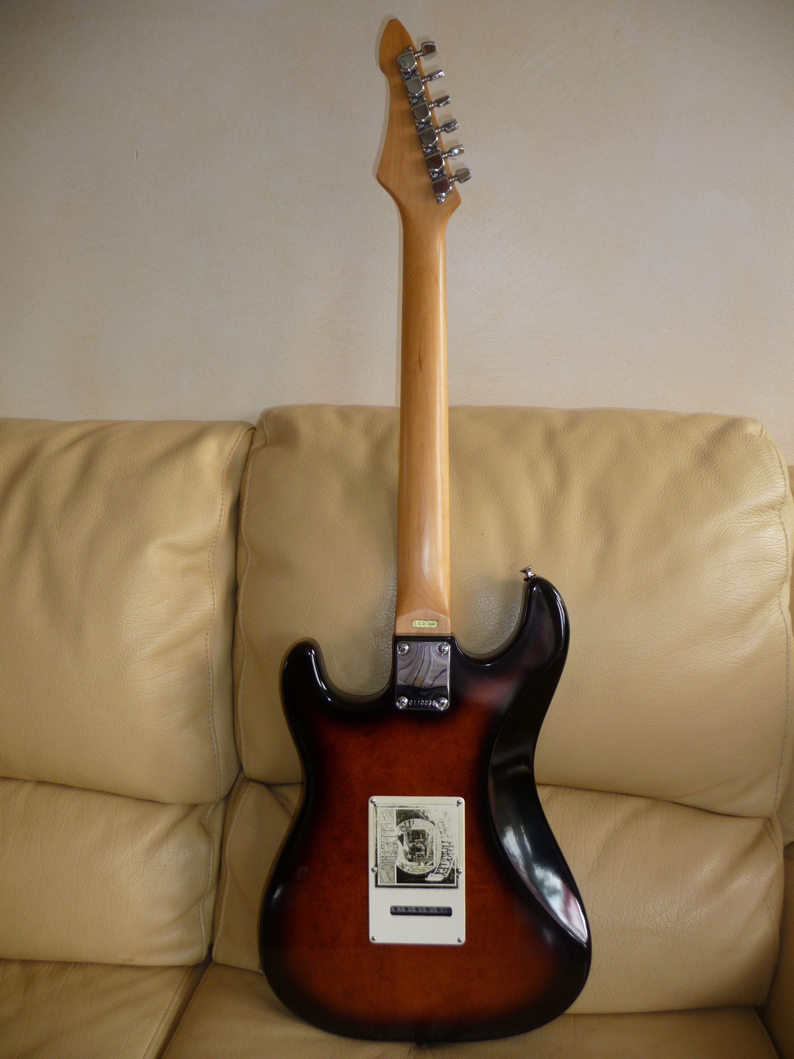 Photo Aria Pro II Mad Axe ST013D Aria Pro II Mad Axe ST013D (22124) (463263) Audiofanzine