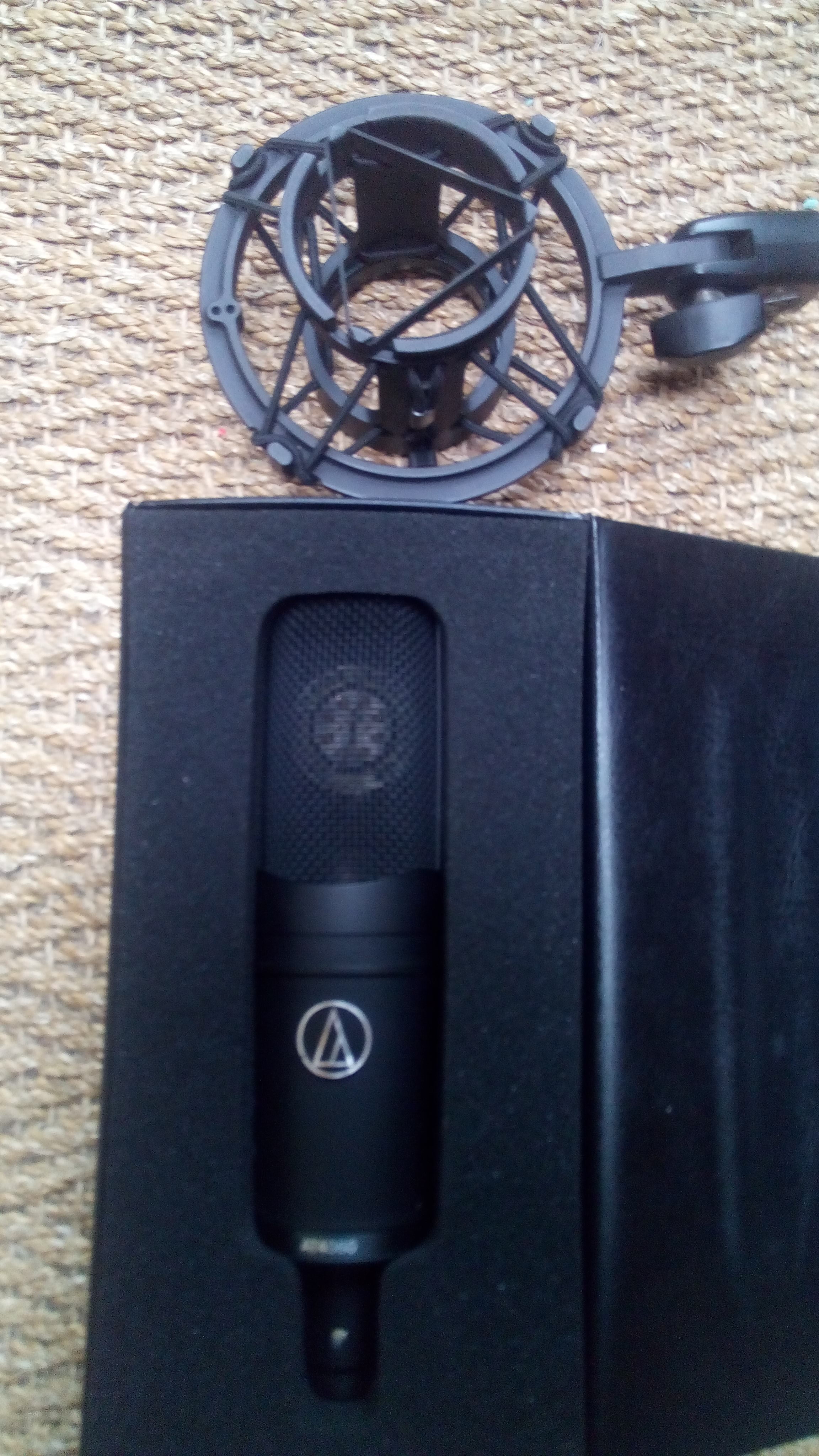 AT4060 AudioTechnica AT4060 Audiofanzine