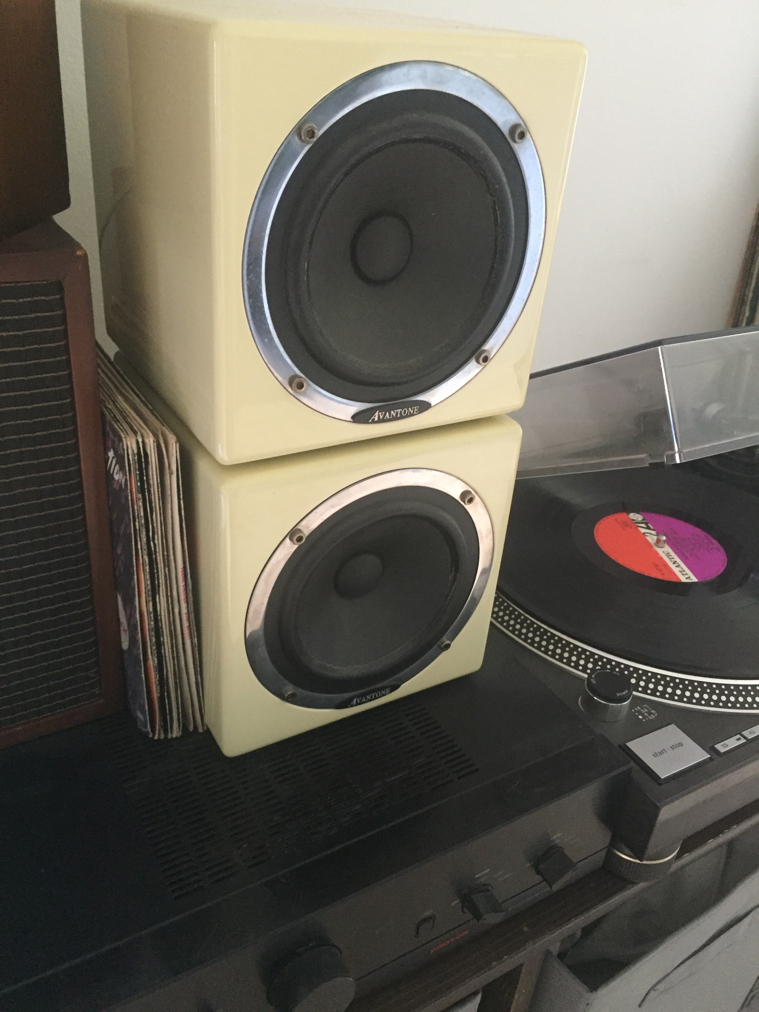 MIXCUBES Avantone Pro MixCubes Audiofanzine