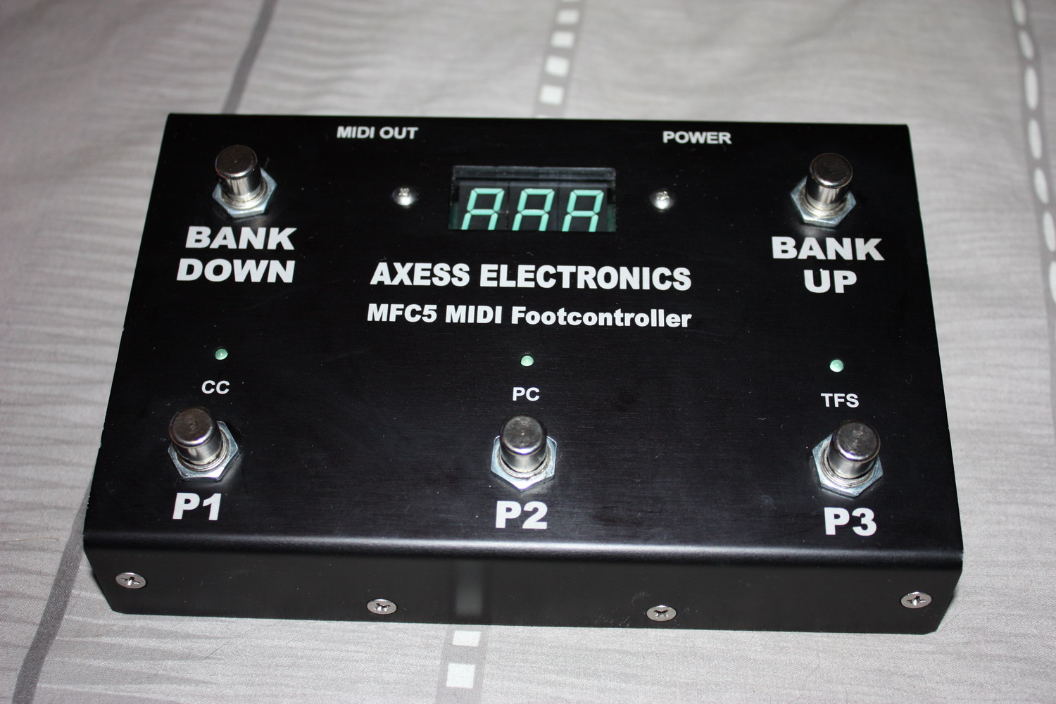 Axess Electronics MFC5 MIDI Footcontroller image (699720) Audiofanzine