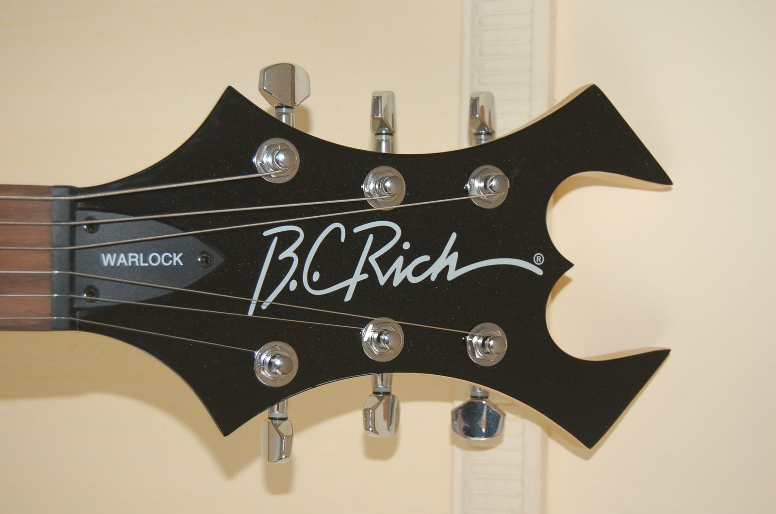 B.C. Rich Bronze Series - Warlock Bk image (#216142) - Audiofanzine