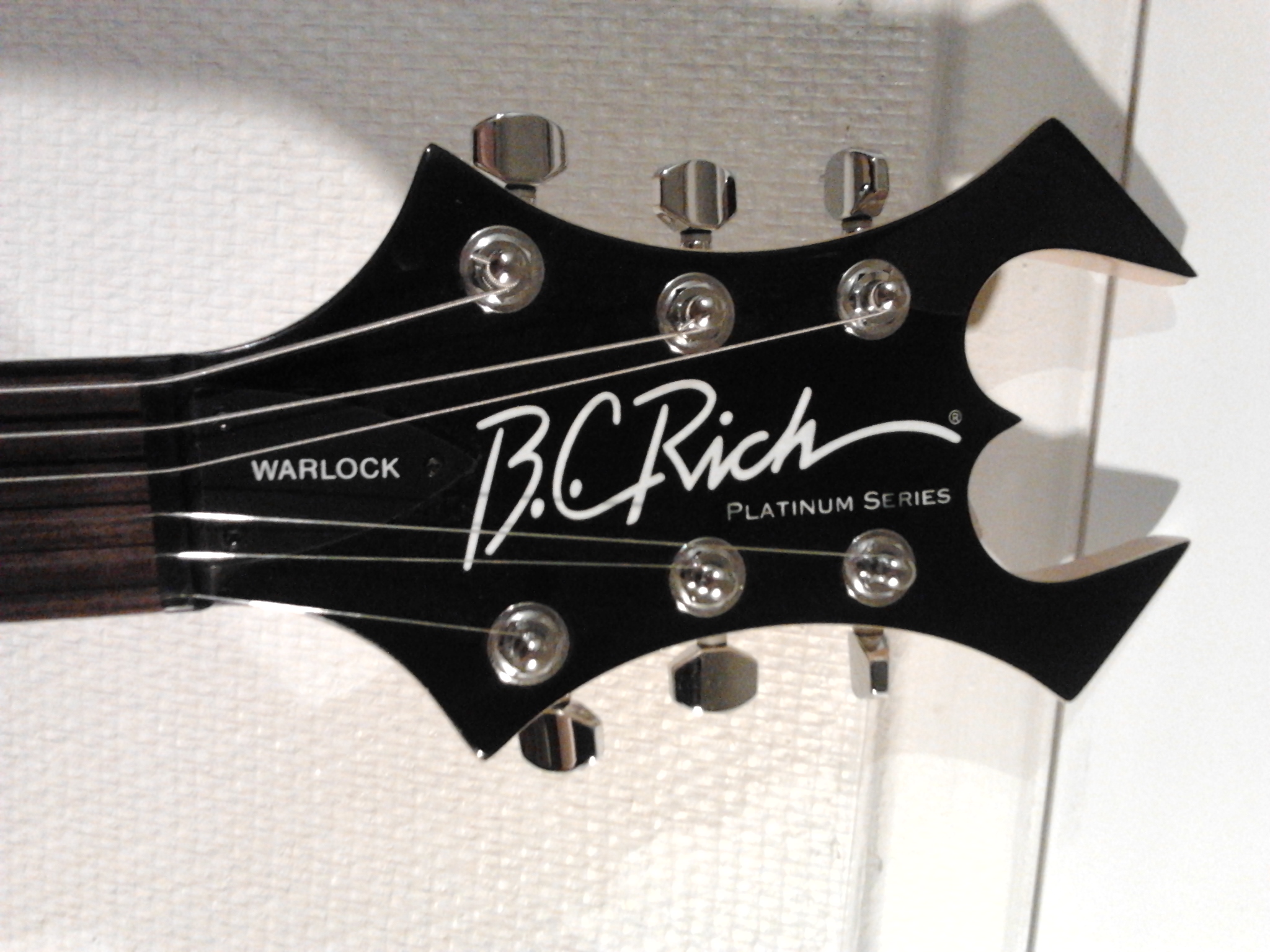 B.C.+Rich+Platinum+Warlock Photo B.C. Rich Platinum Warlock tete Widow Black : B.C. Rich Platinum ...