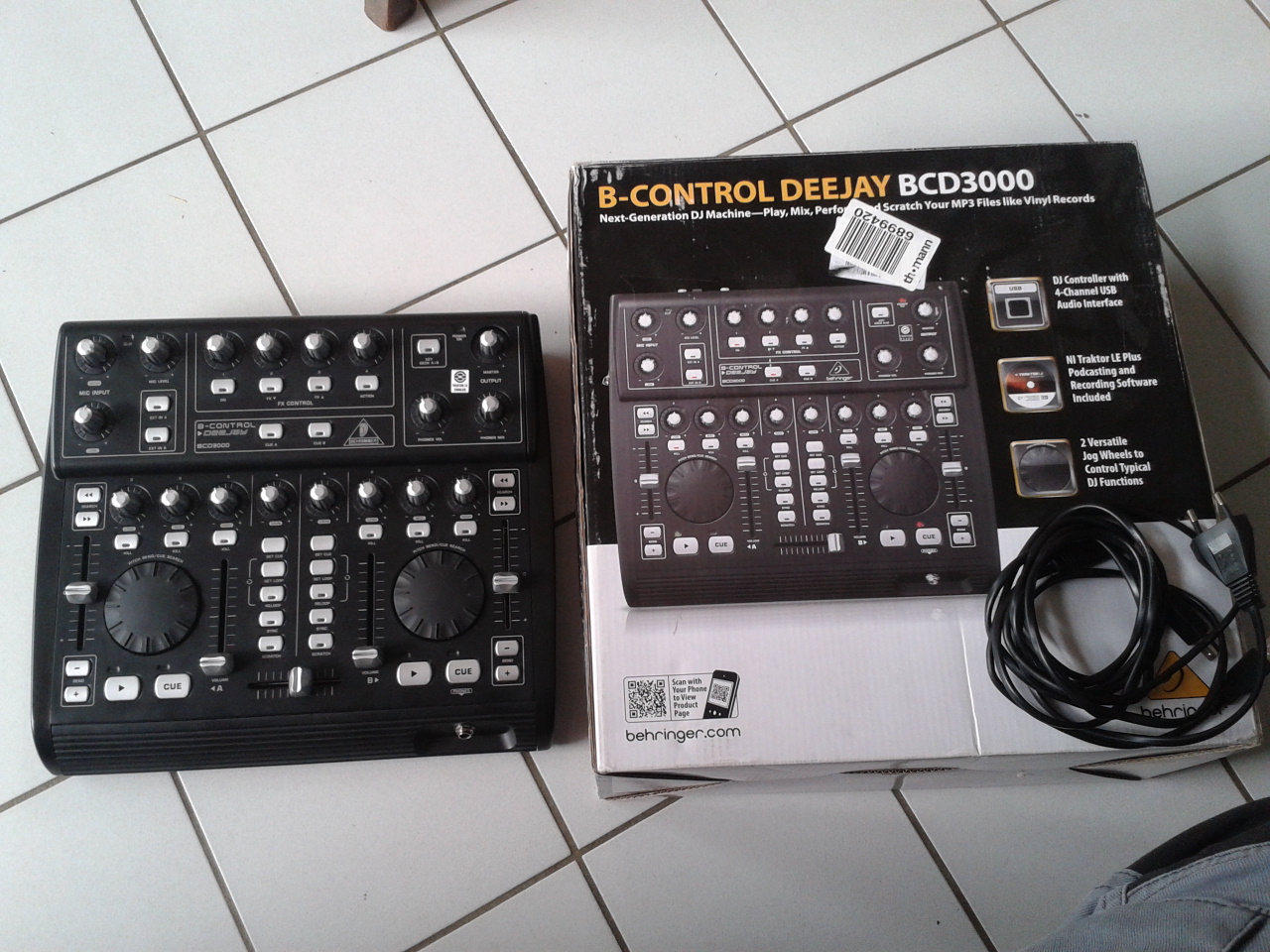 B-CONTROL DEEJAY BCD3000 - Behringer B-Control Deejay BCD3000 ...