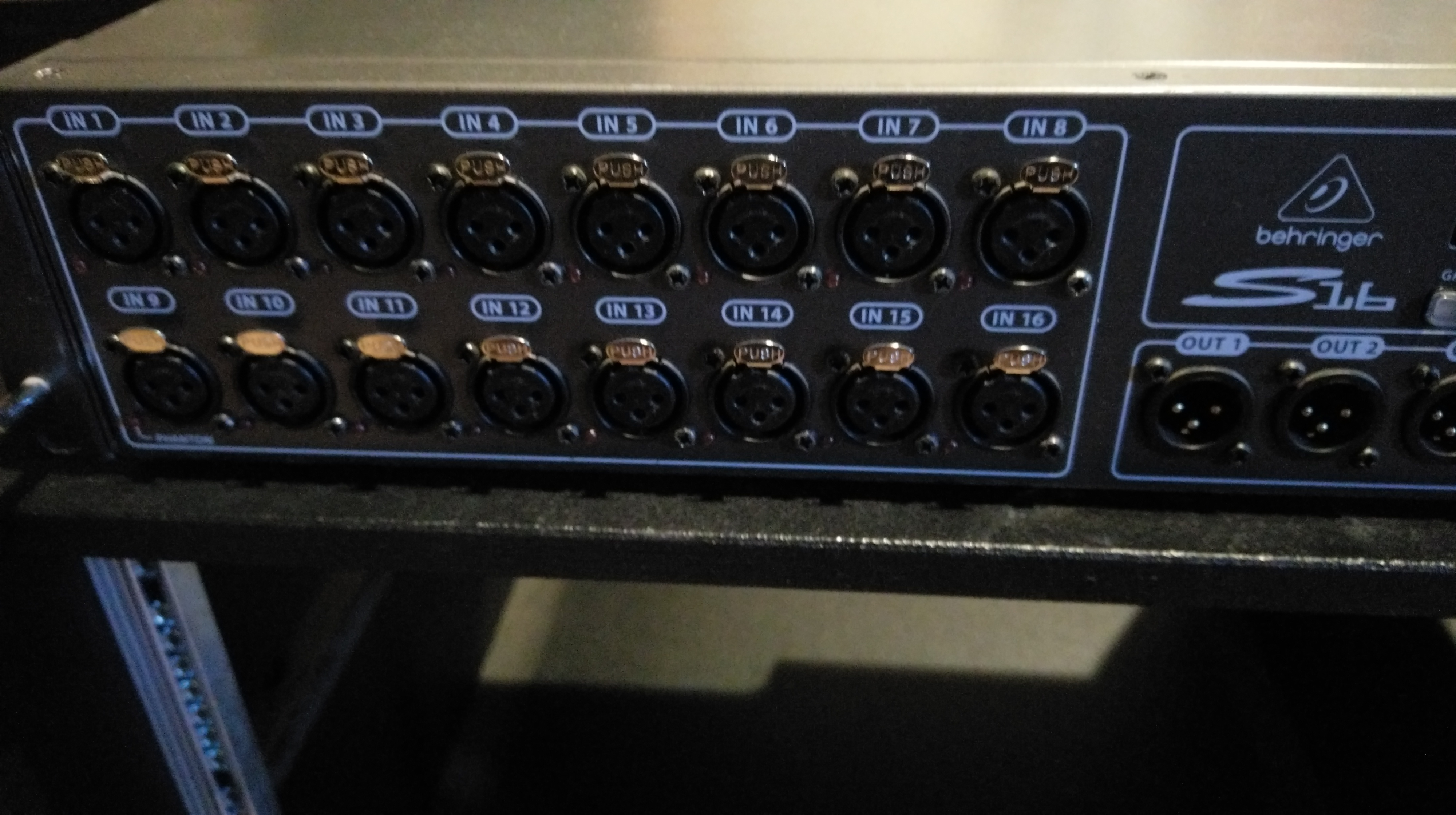 Behringer Digital Snake S16 image (1687632) Audiofanzine