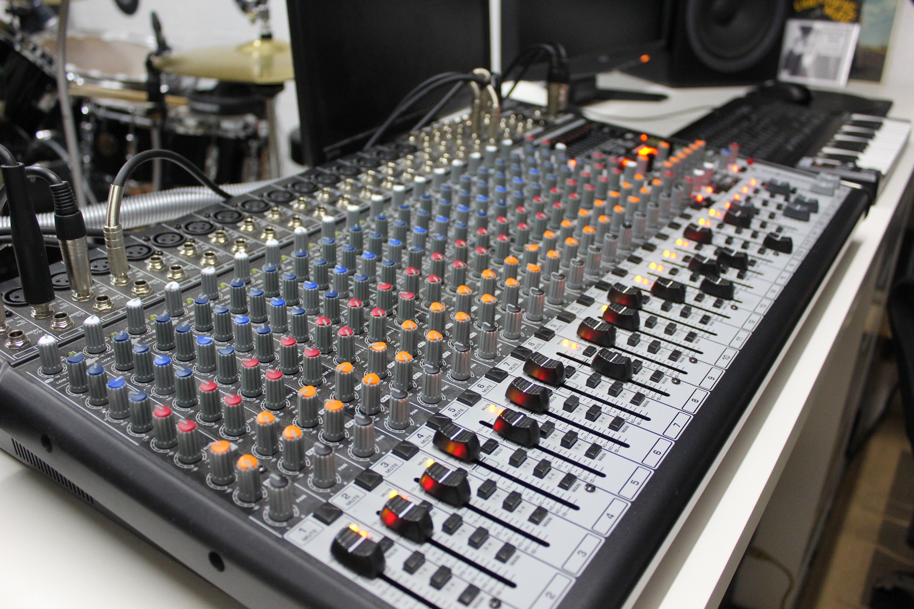 mesa de som behringer eurodesk sx2442fx sx2442 fx car mesa de som behringer eurodesk sx2442fx sx2442 fx car