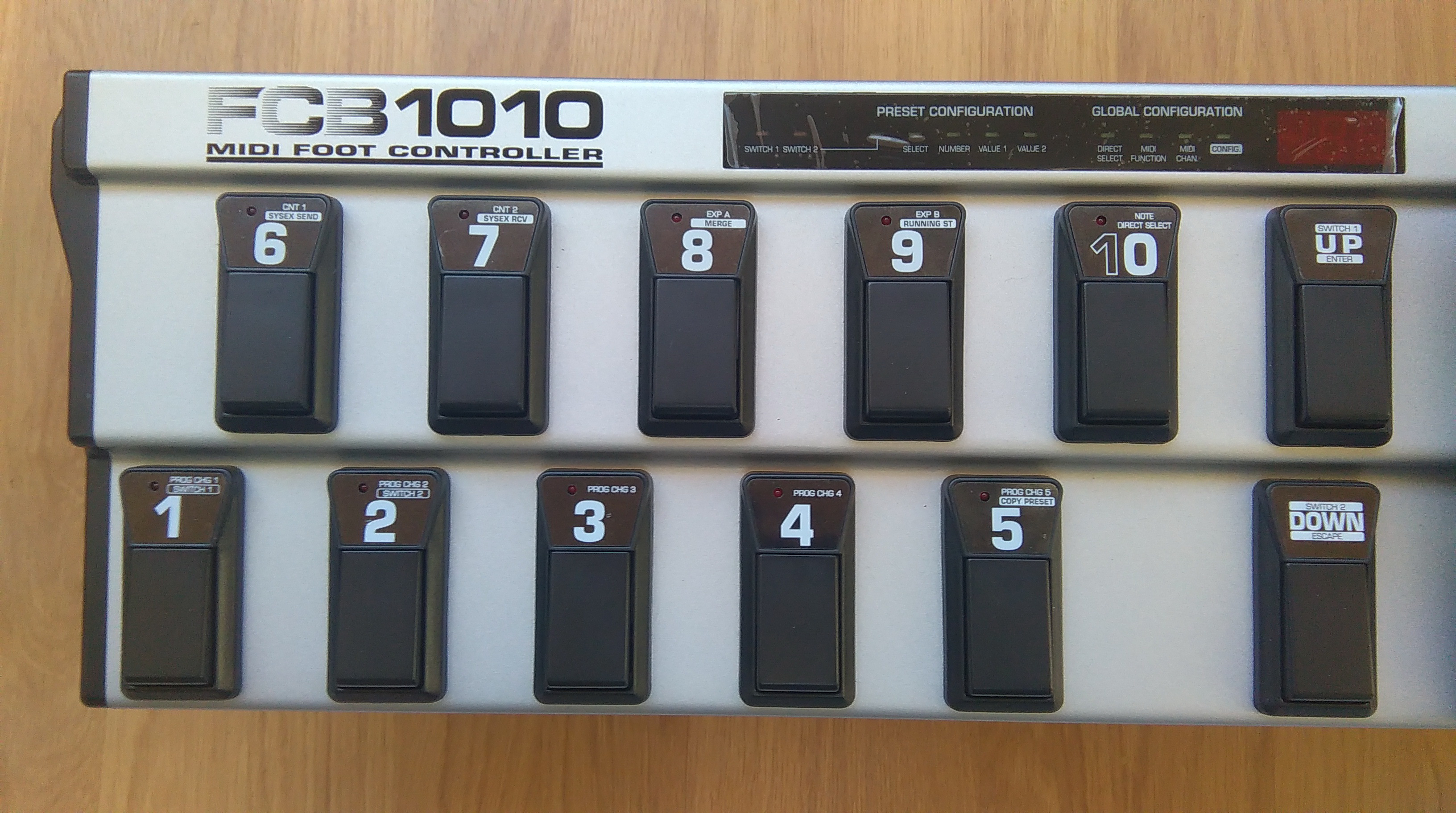 Behringer FCB1010 Midi Foot Controller image (1527050) Audiofanzine