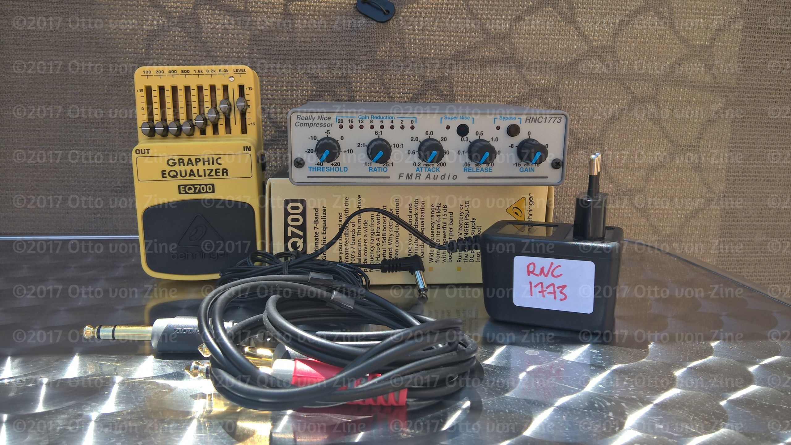 GRAPHIC EQUALIZER EQ700 Behringer Graphic Equalizer EQ700 Audiofanzine