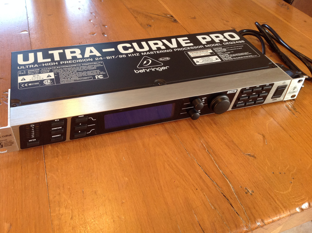 Behringer Ultracurve Pro DEQ2496 image (1031626) Audiofanzine