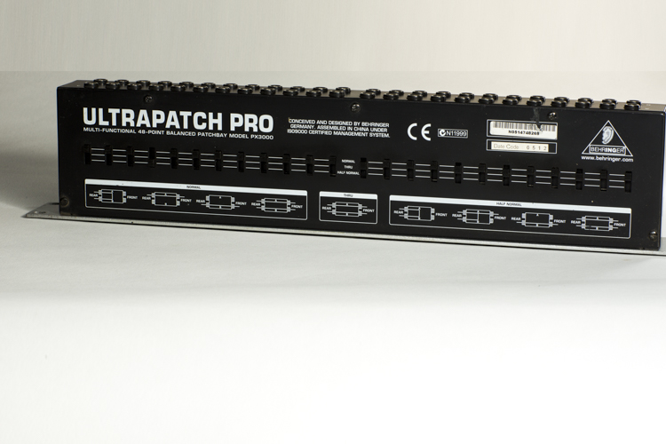 Behringer Ultrapatch Pro PX3000 image (1115529) Audiofanzine