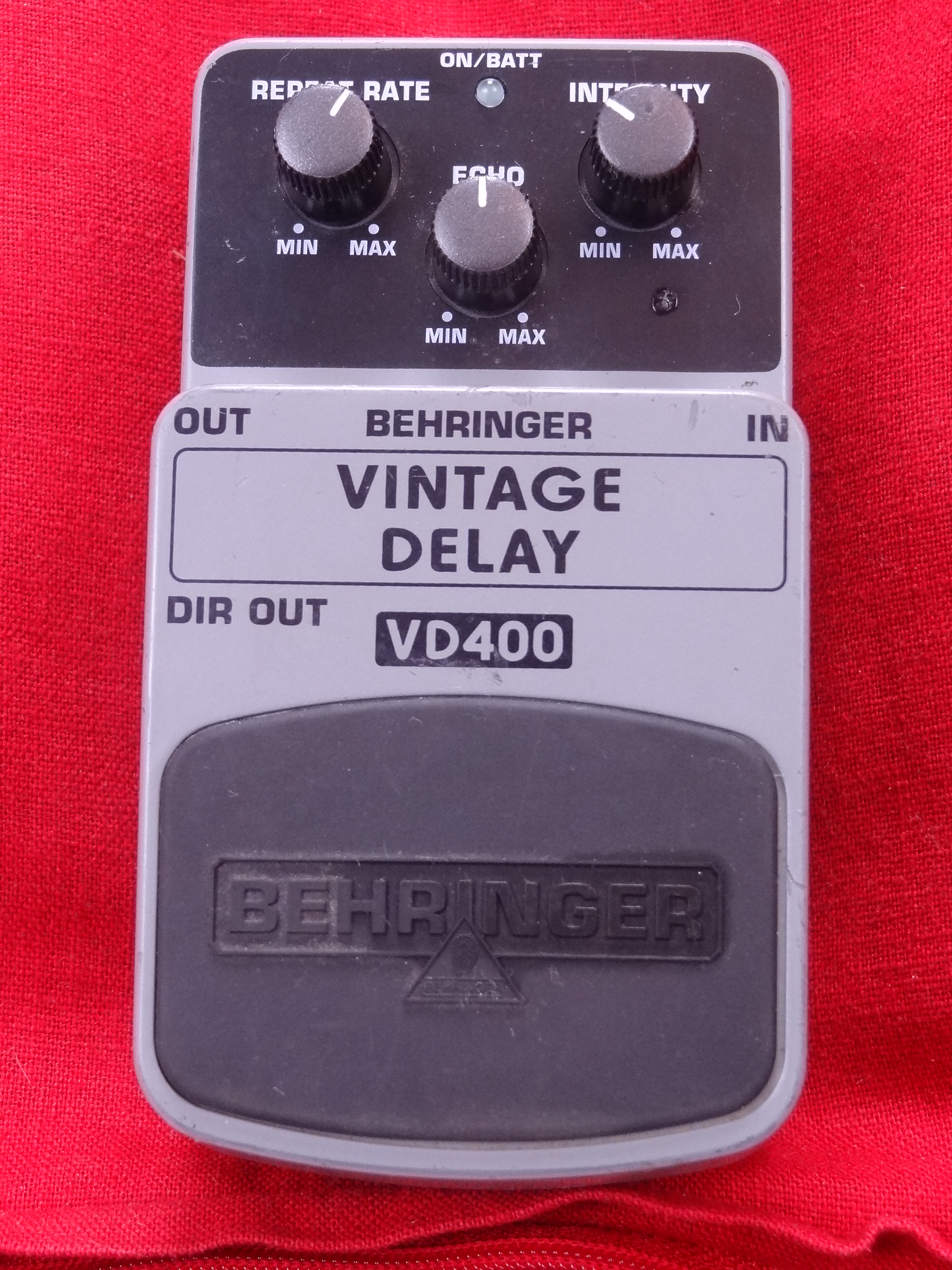 Behringer Vintage Delay VD400 image (874986) Audiofanzine