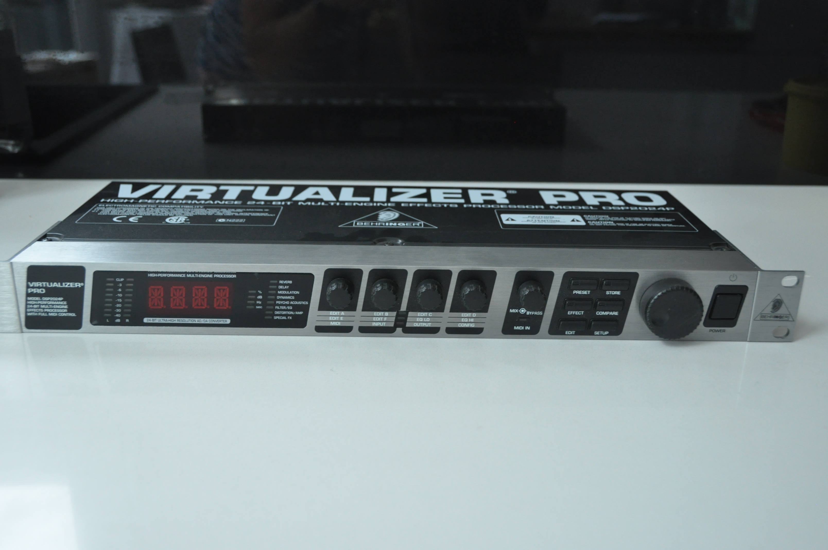 VIRTUALIZER PRO DSP2024P Behringer Virtualizer Pro DSP2024P