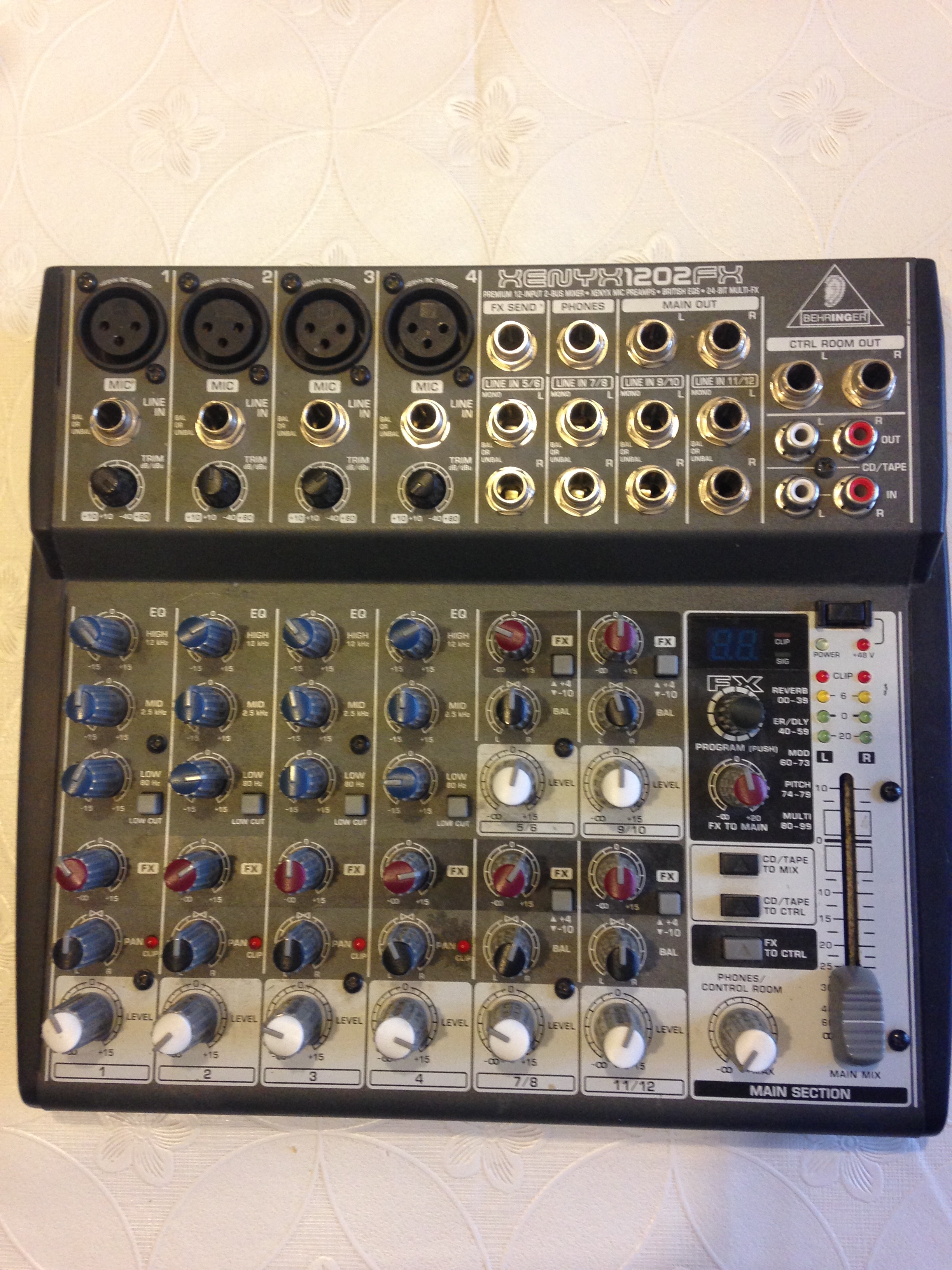 Behringer Xenyx 1202FX image (#1683099) - Audiofanzine