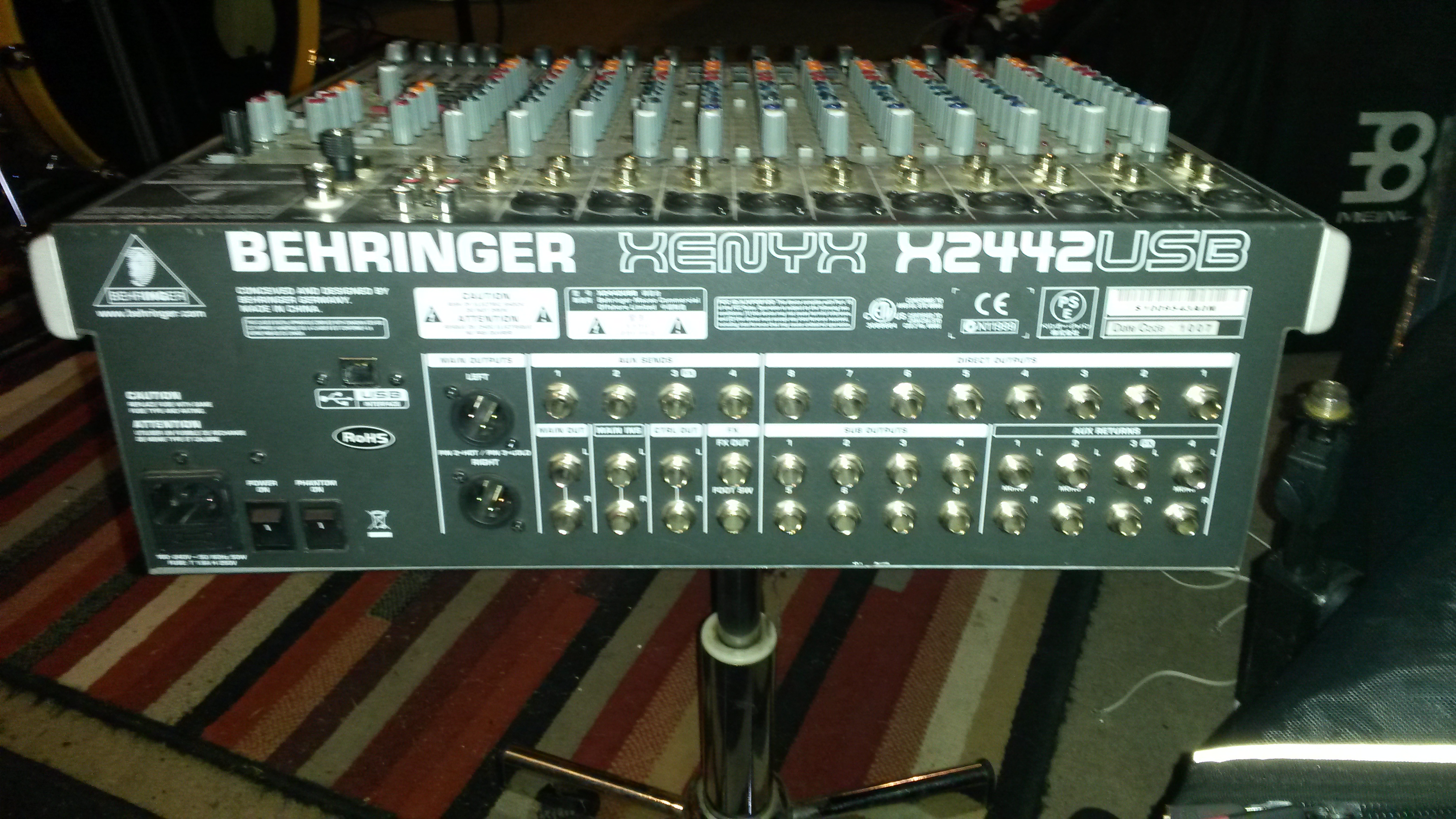 Behringer Xenyx X2442USB image (1426293) Audiofanzine