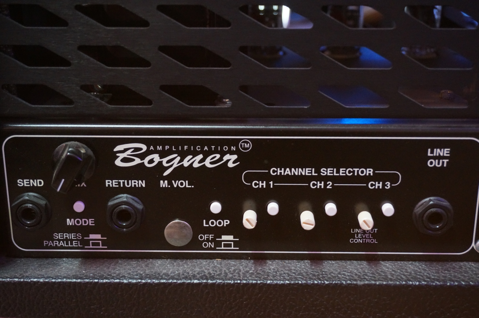 Bogner Ecstasy XTC 101B Classic Head image (560790) Audiofanzine