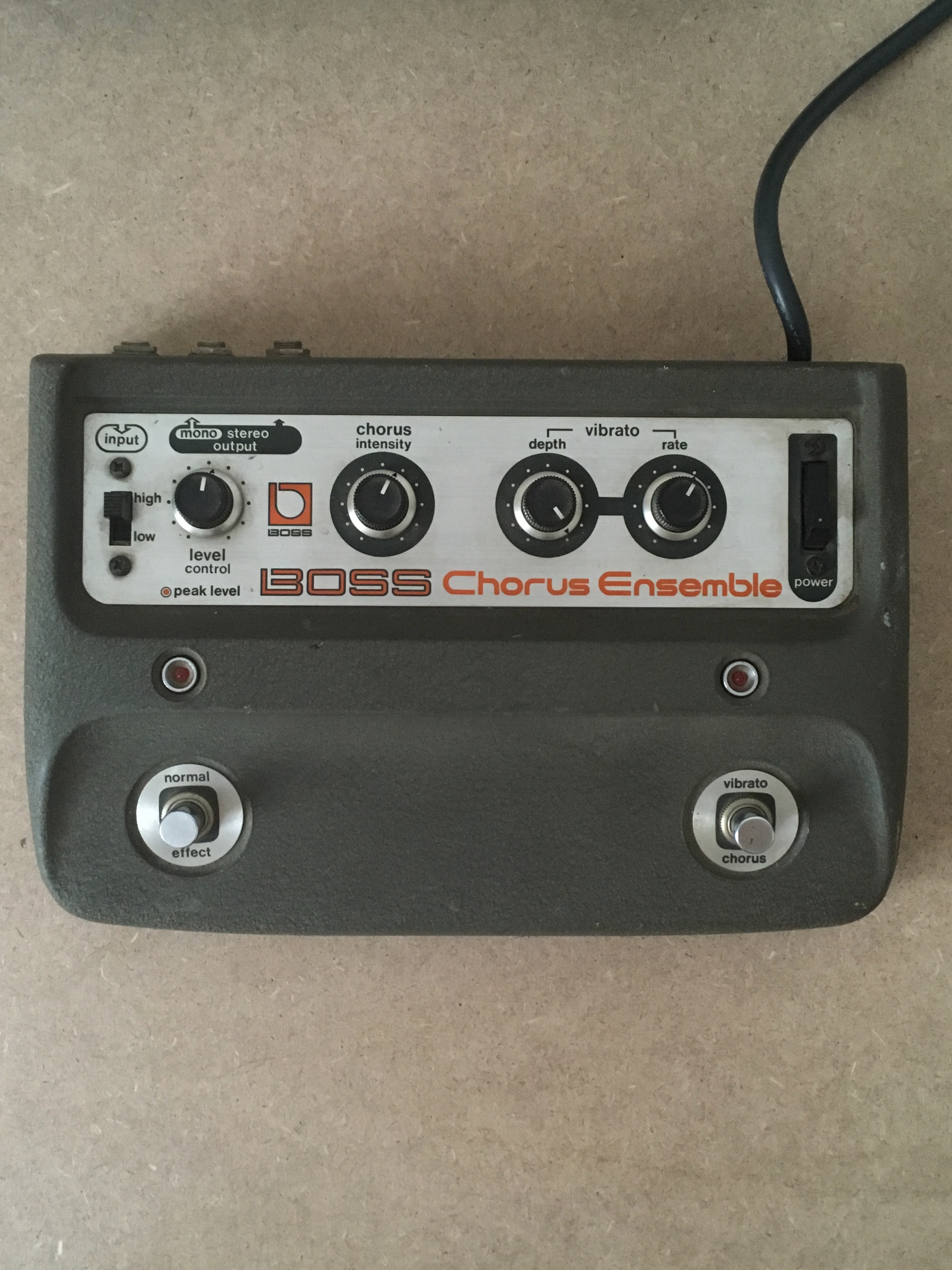 CE1 CHORUS ENSEMBLE Boss CE1 Chorus Ensemble Audiofanzine