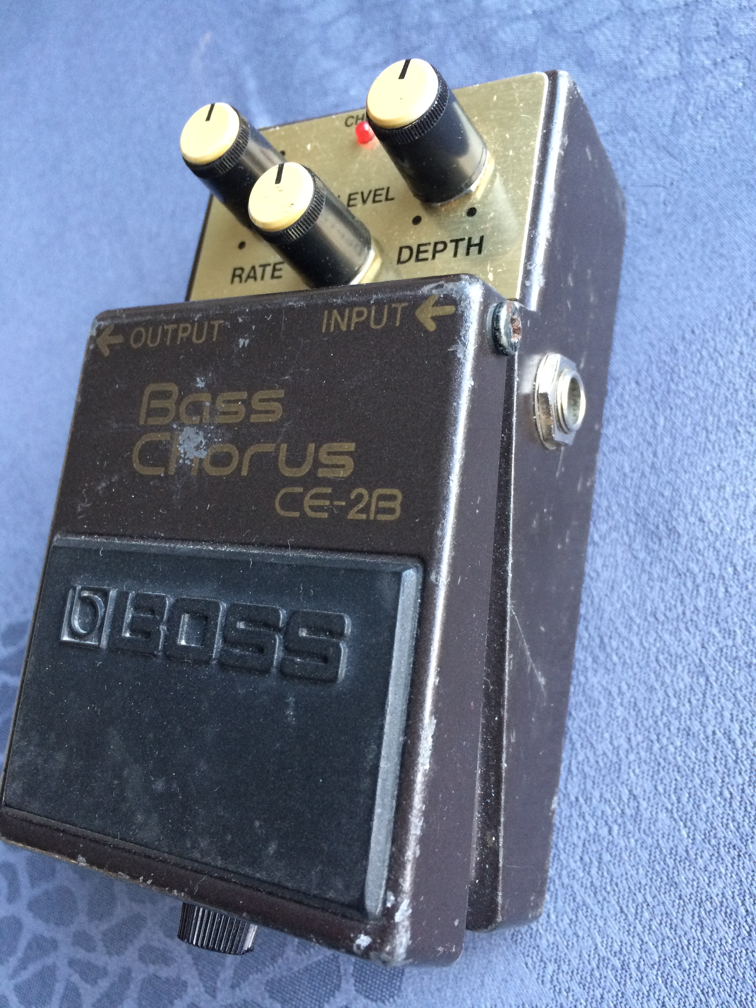 CE2B BASS CHORUS Boss CE2B Bass Chorus Audiofanzine