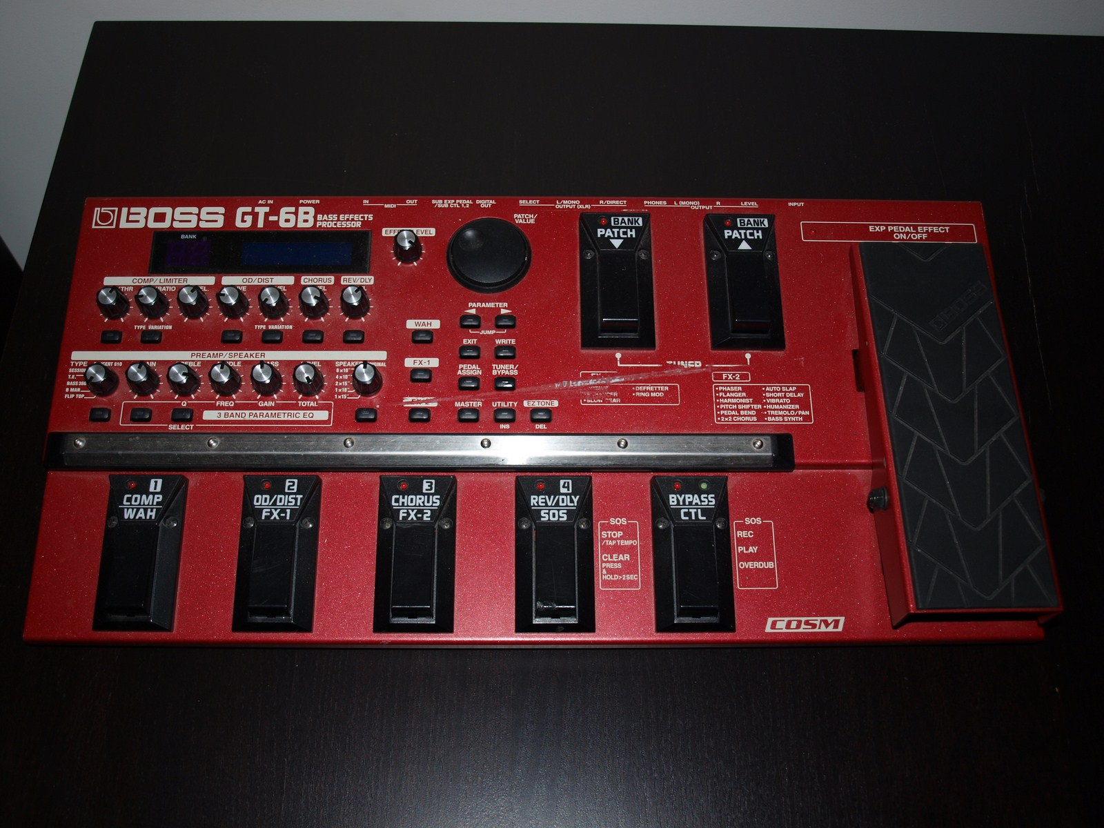 Boss GT6B image (563802) Audiofanzine