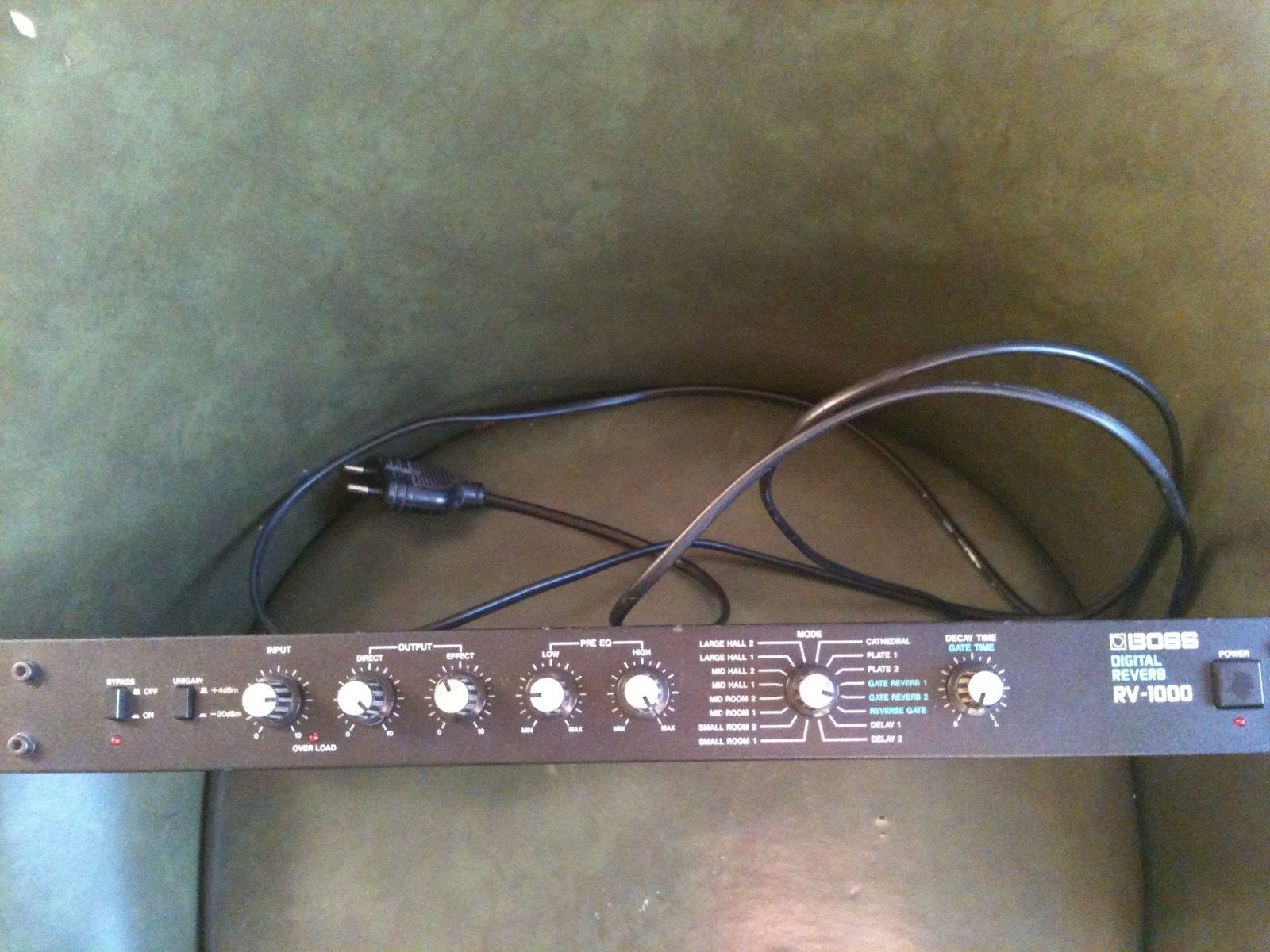 boss-rv-1000-digital-reverb-216812.jpg