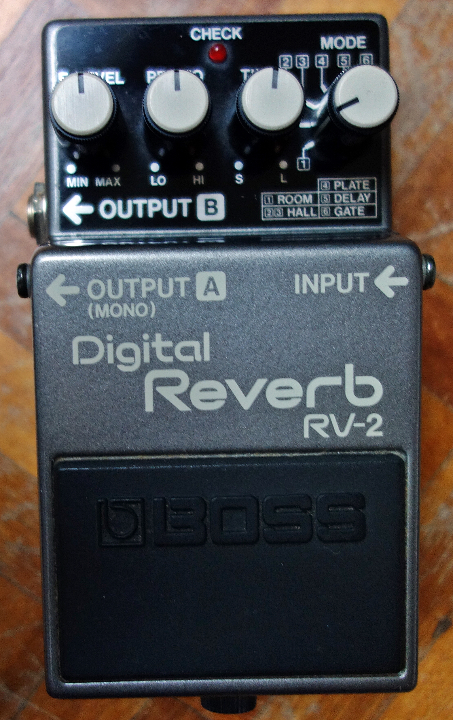 RV2 DIGITAL REVERB Boss RV2 Digital Reverb Audiofanzine
