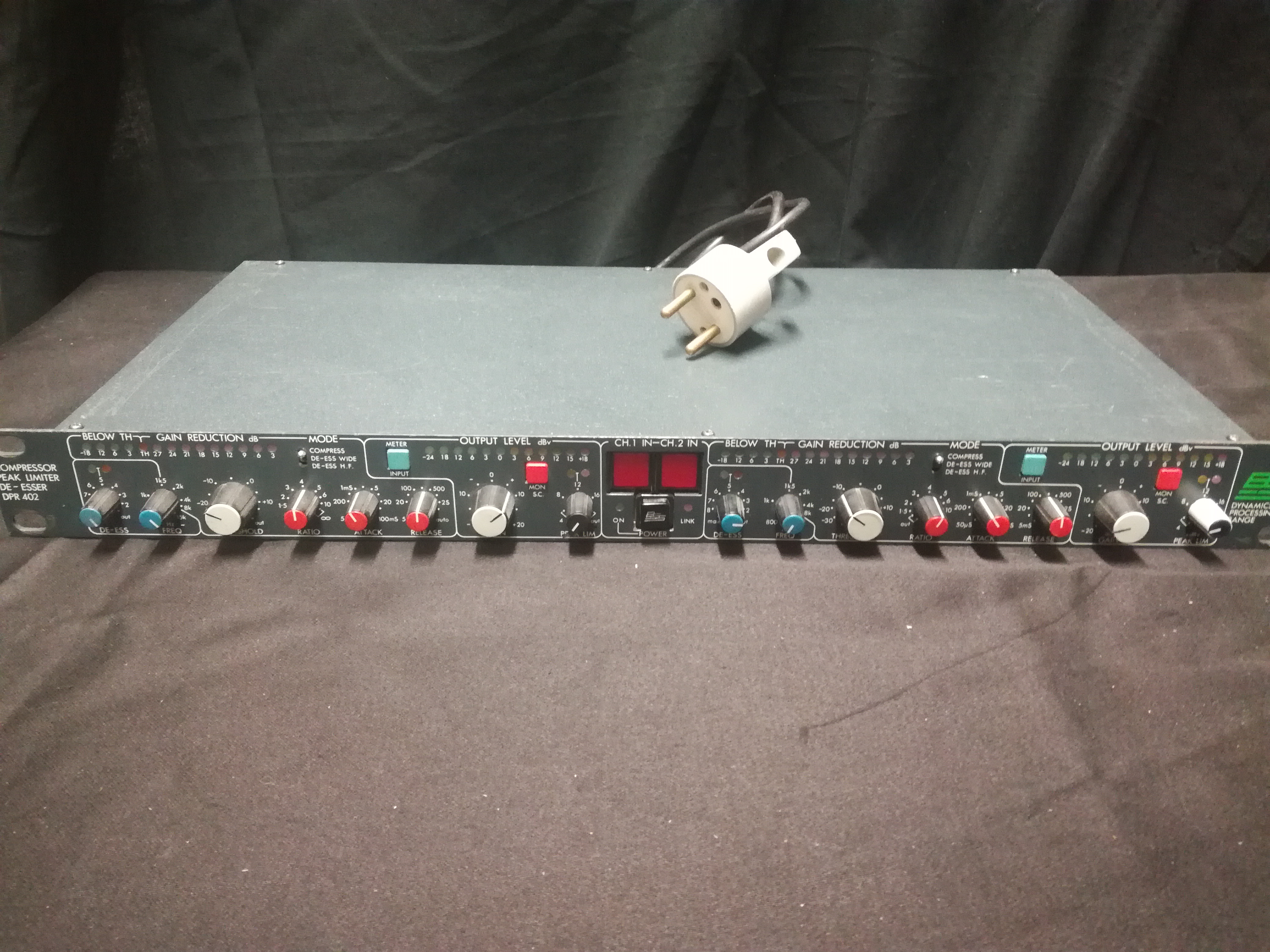 DPR402 BSS Audio DPR402 Audiofanzine