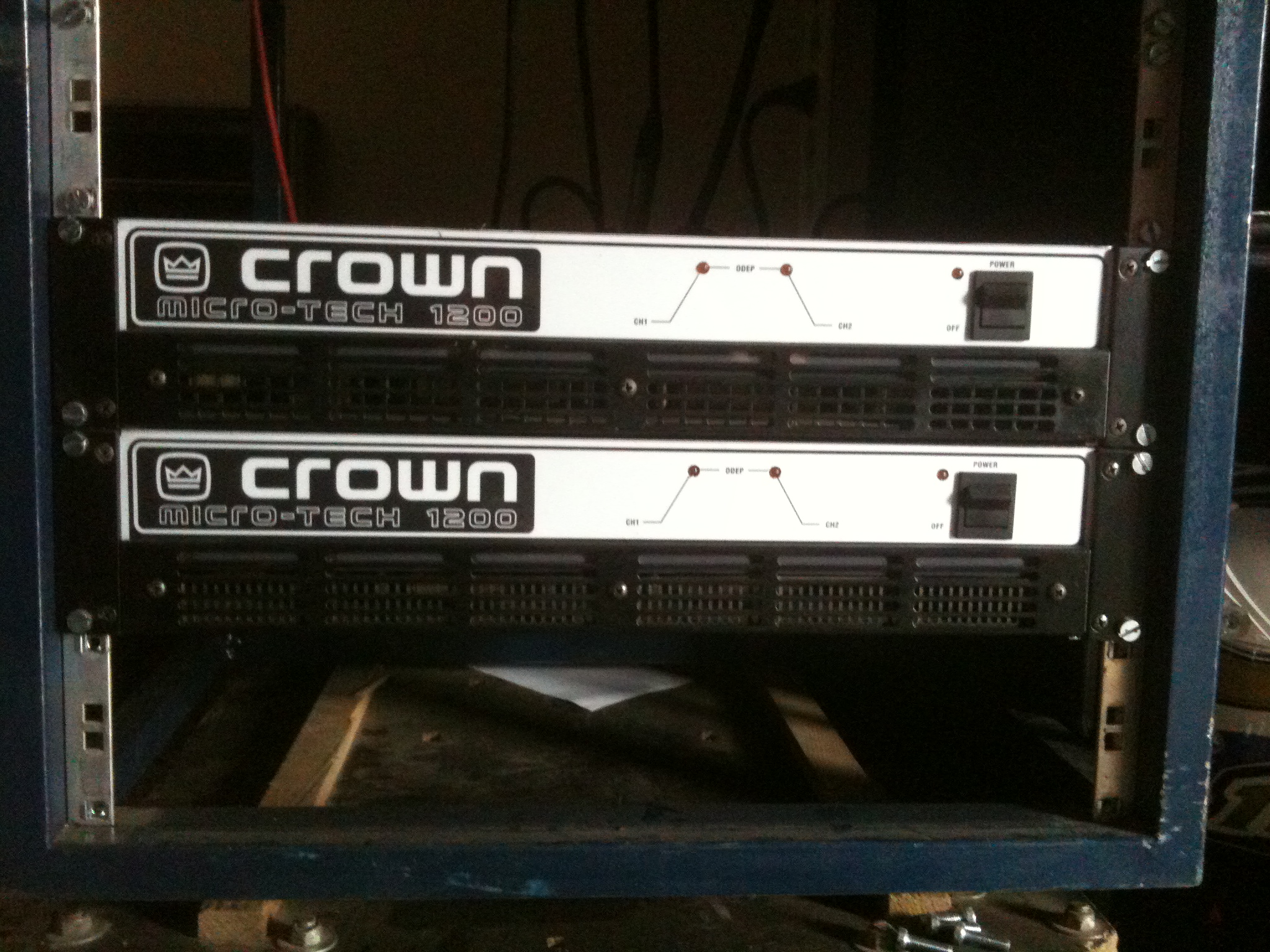 Crown MicroTech 1200 image (343999) Audiofanzine