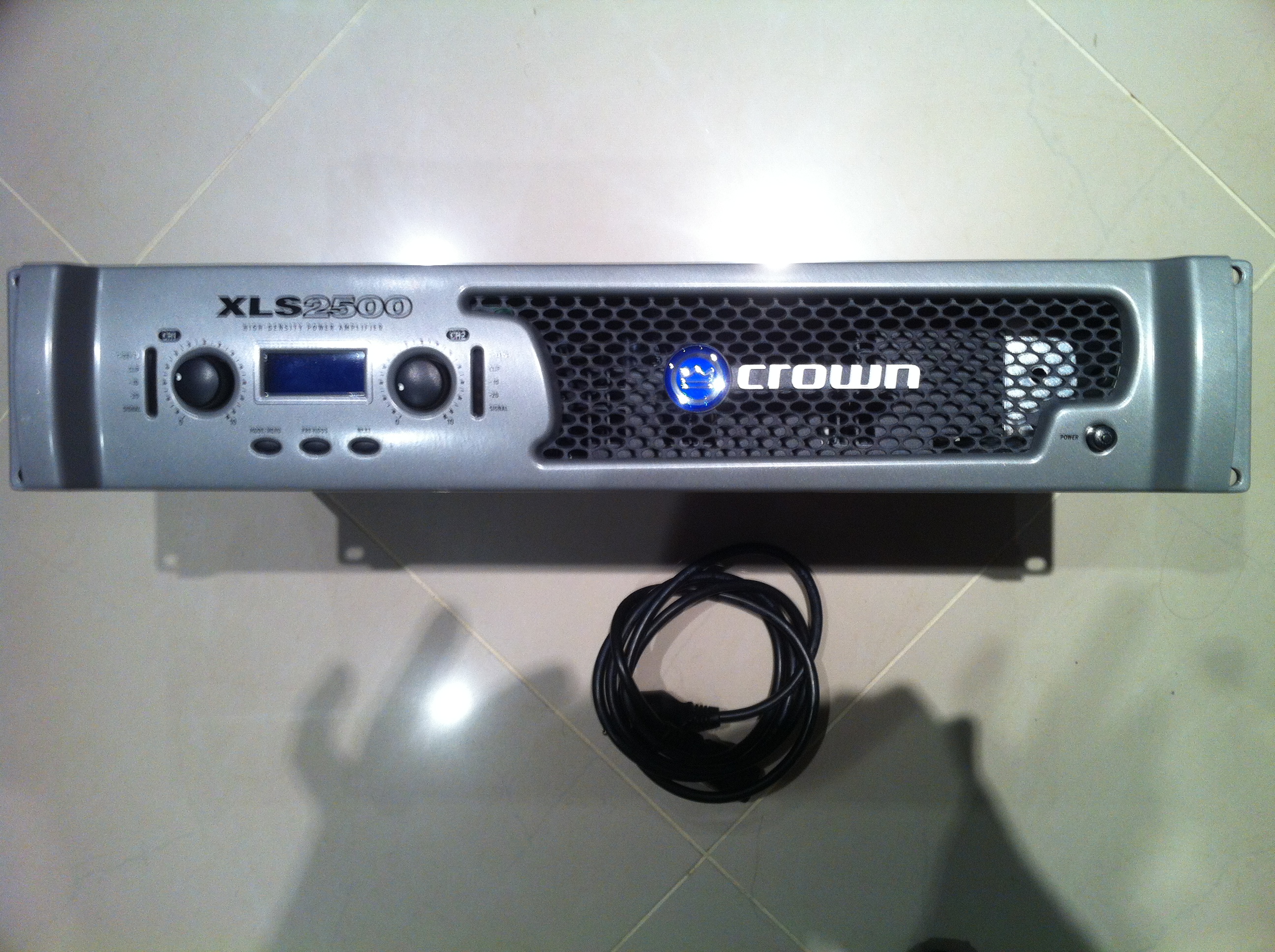 Crown XLS 2500 Images - Frompo