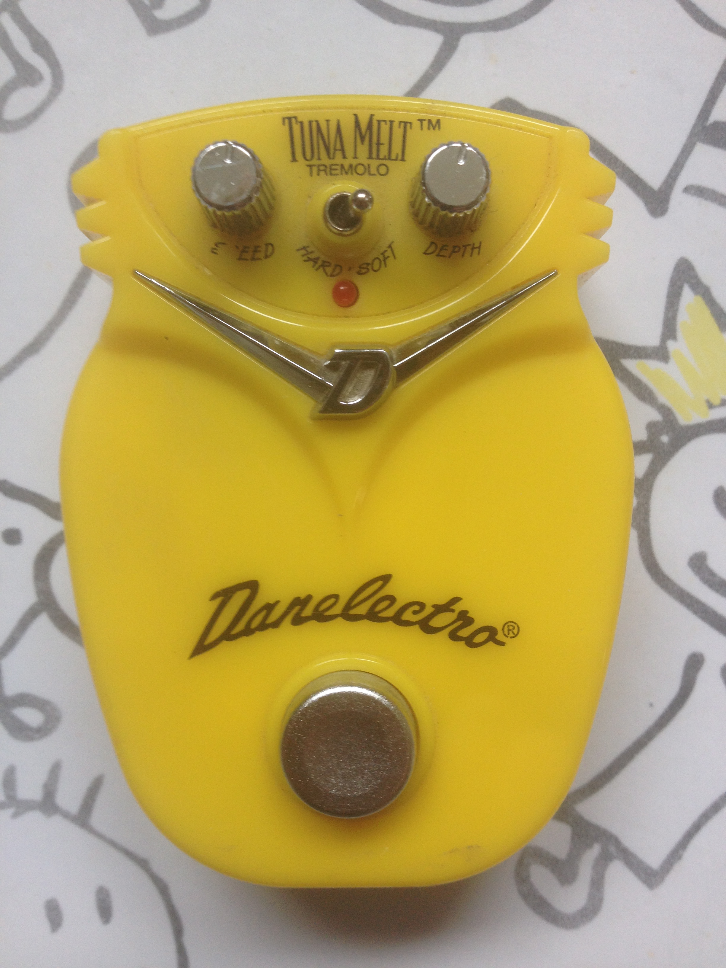 DJ5 TUNA MELT TREMOLO Danelectro DJ5 Tuna Melt Tremolo Audiofanzine
