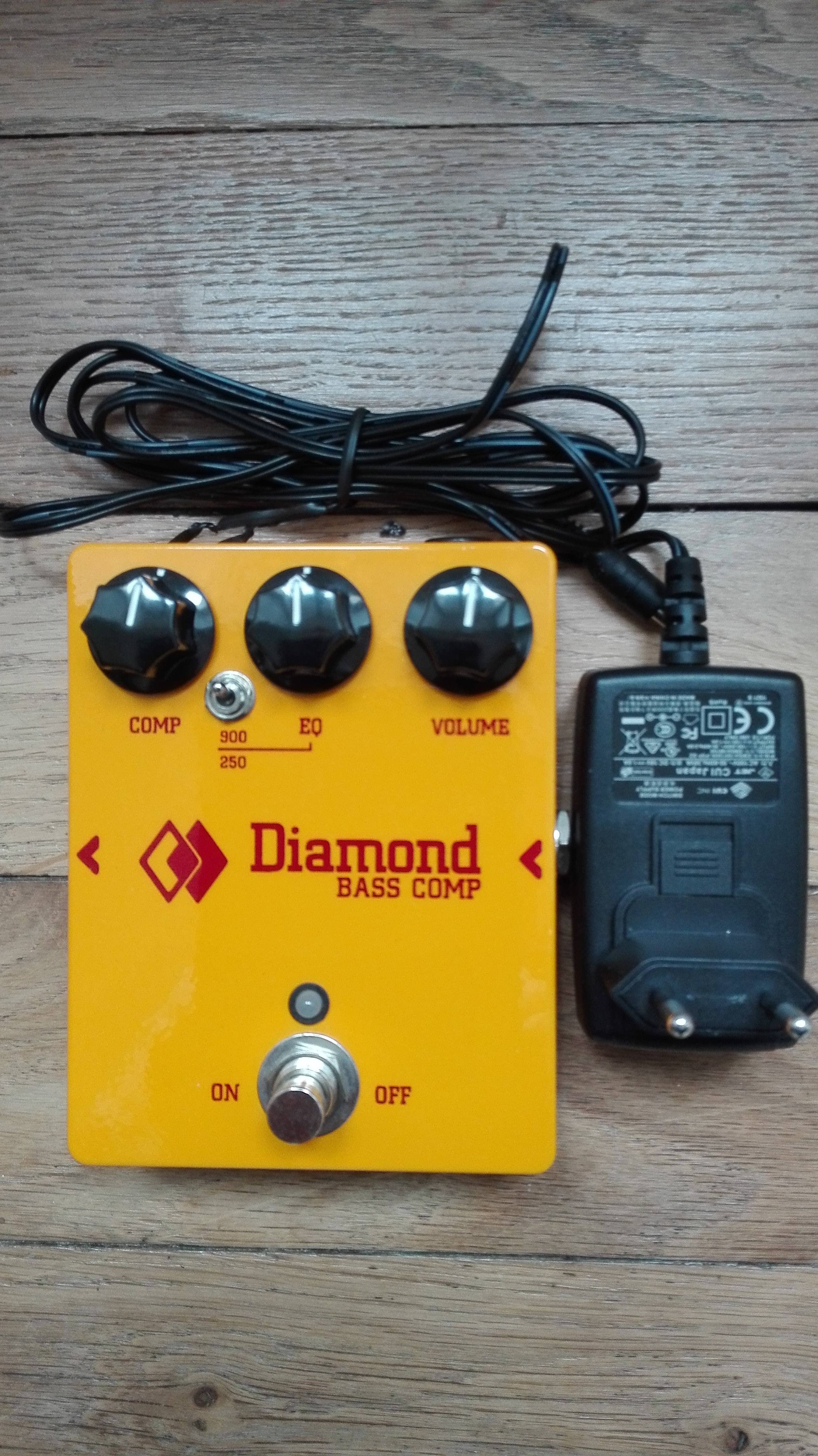 BASS COMPRESSOR Diamond Pedals Bass Compressor Audiofanzine