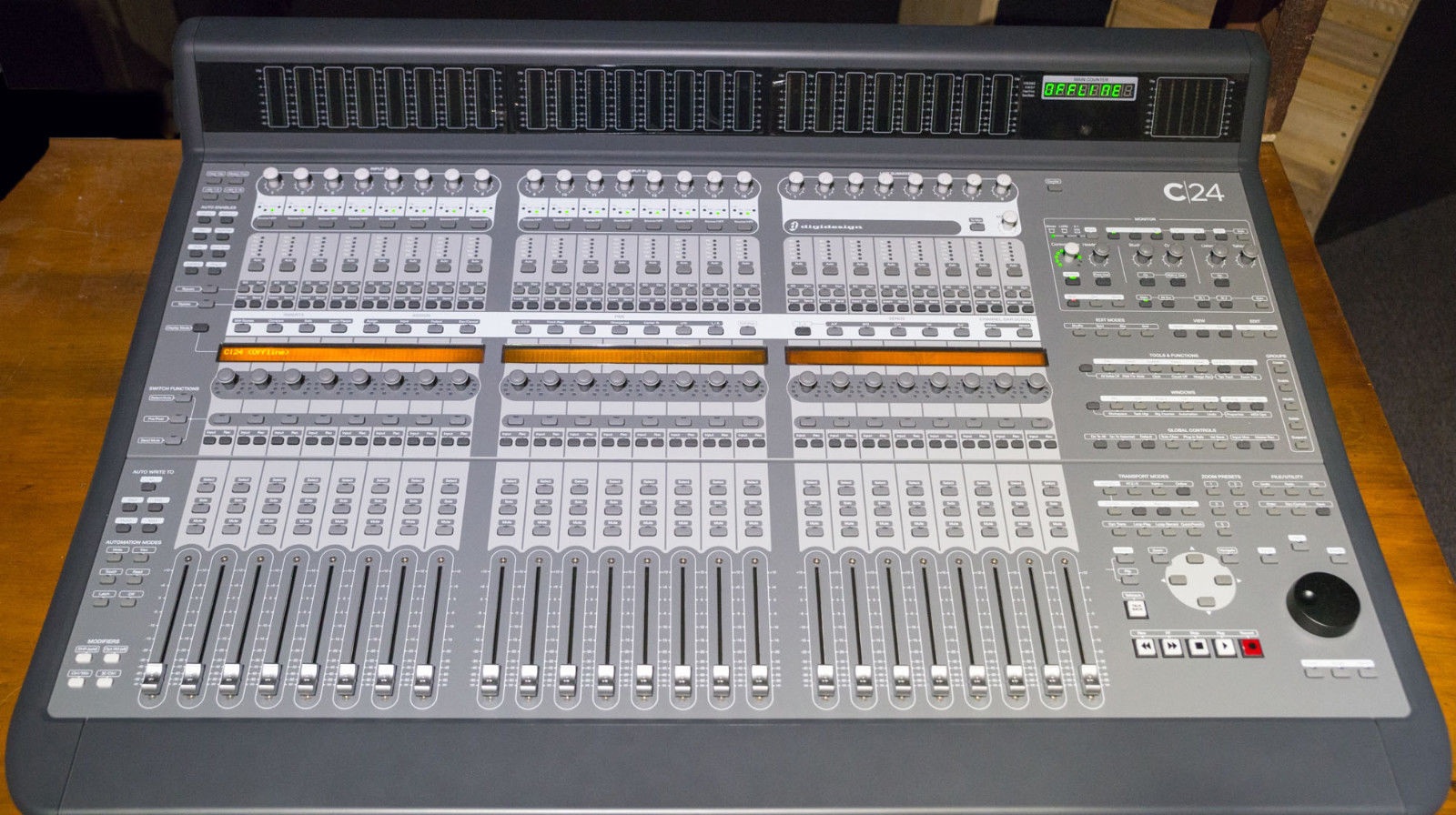 Digidesign C24 image (#812964) - Audiofanzine
