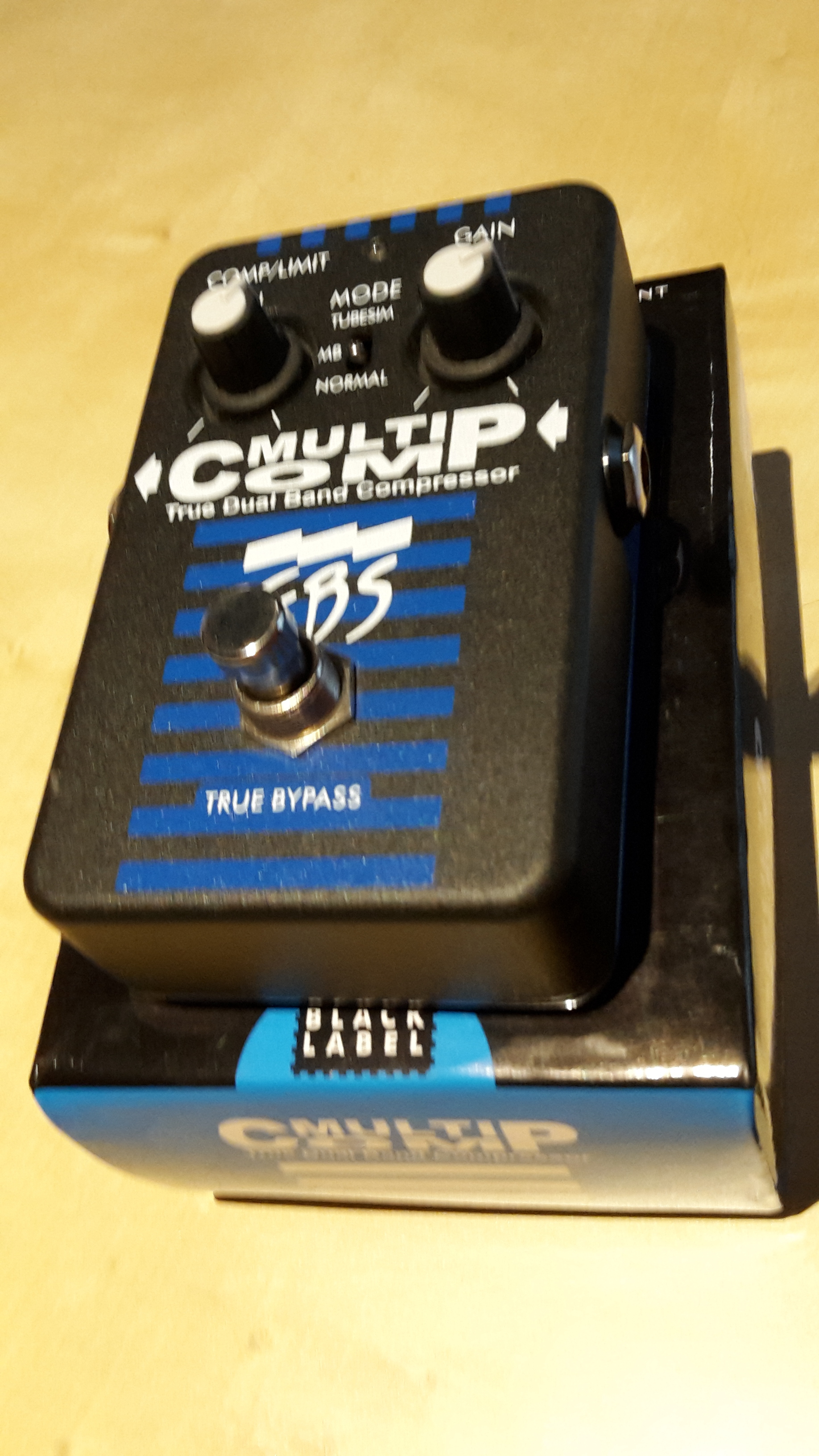 MULTICOMP - EBS MultiComp - Audiofanzine