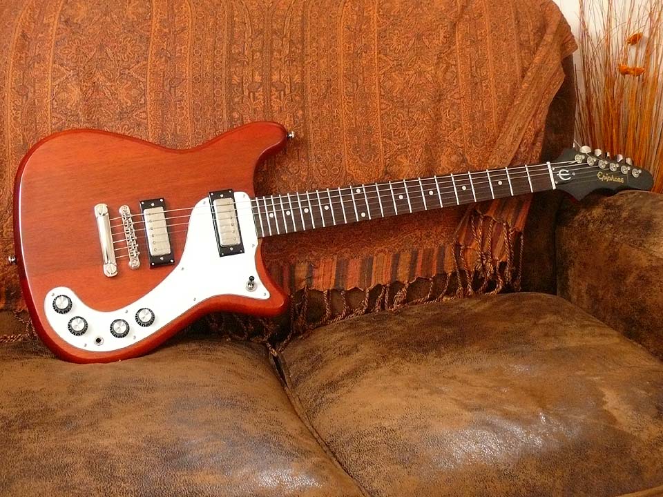 epiphone-worn-1966-wilshire-worn-cherry-524118.jpg