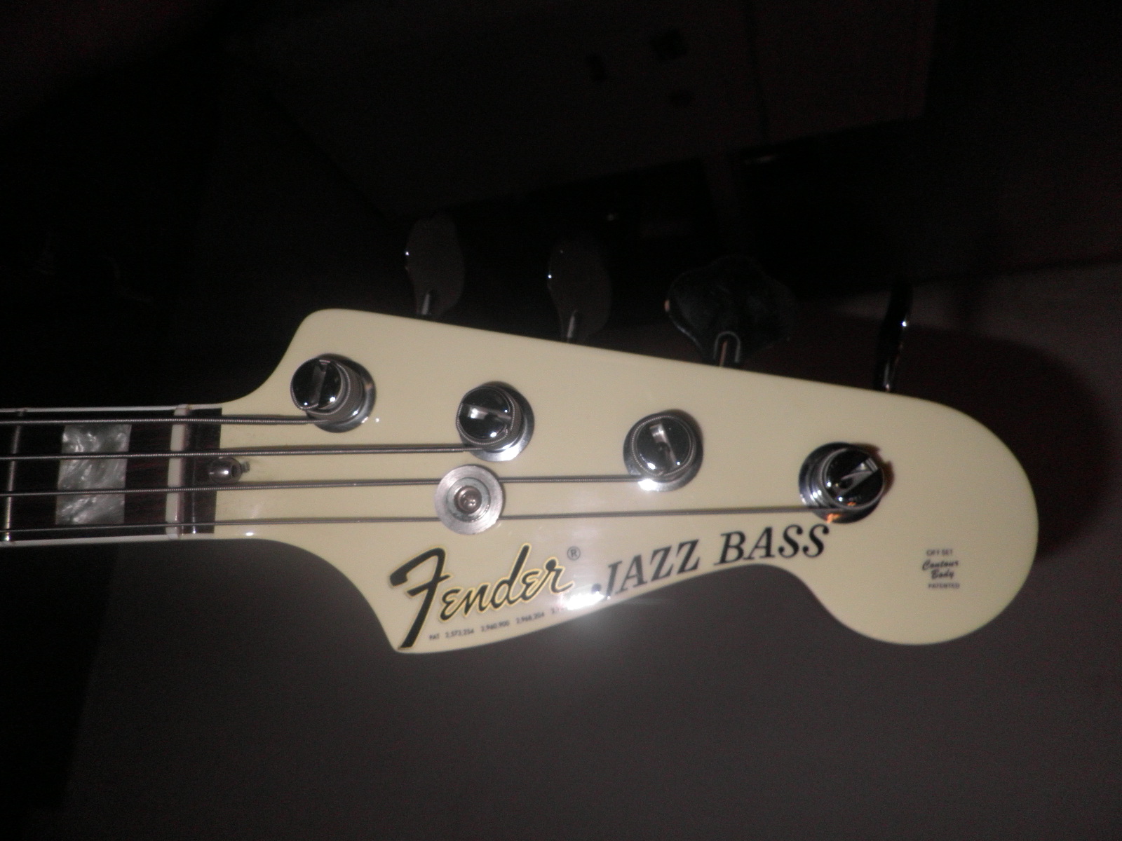 Fender 50th Anniversary Jazz Bass w/ Matching Headstock (2010) image (272708) Audiofanzine