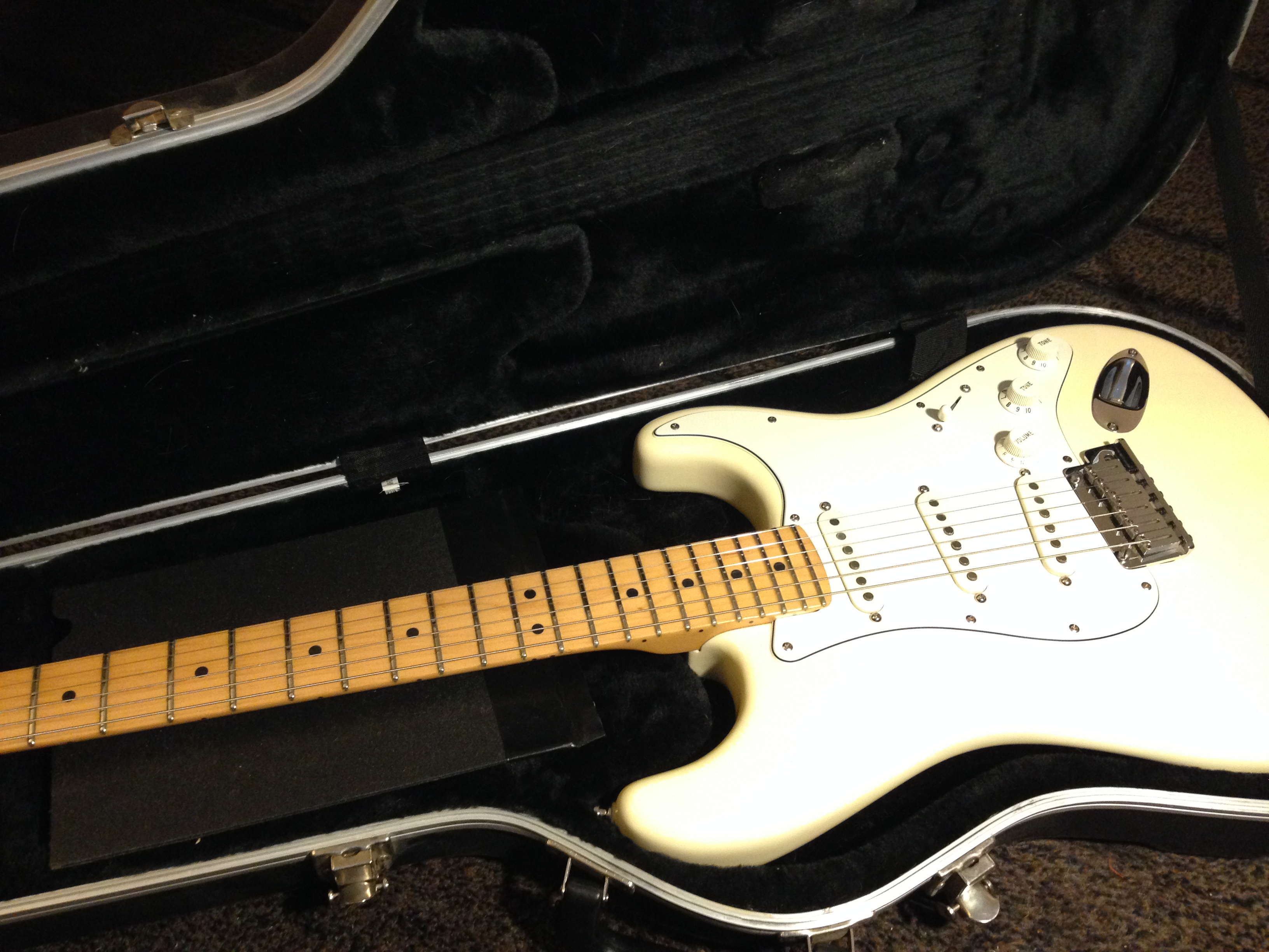 50th Anniversary Stratocaster (2004) Fender Audiofanzine