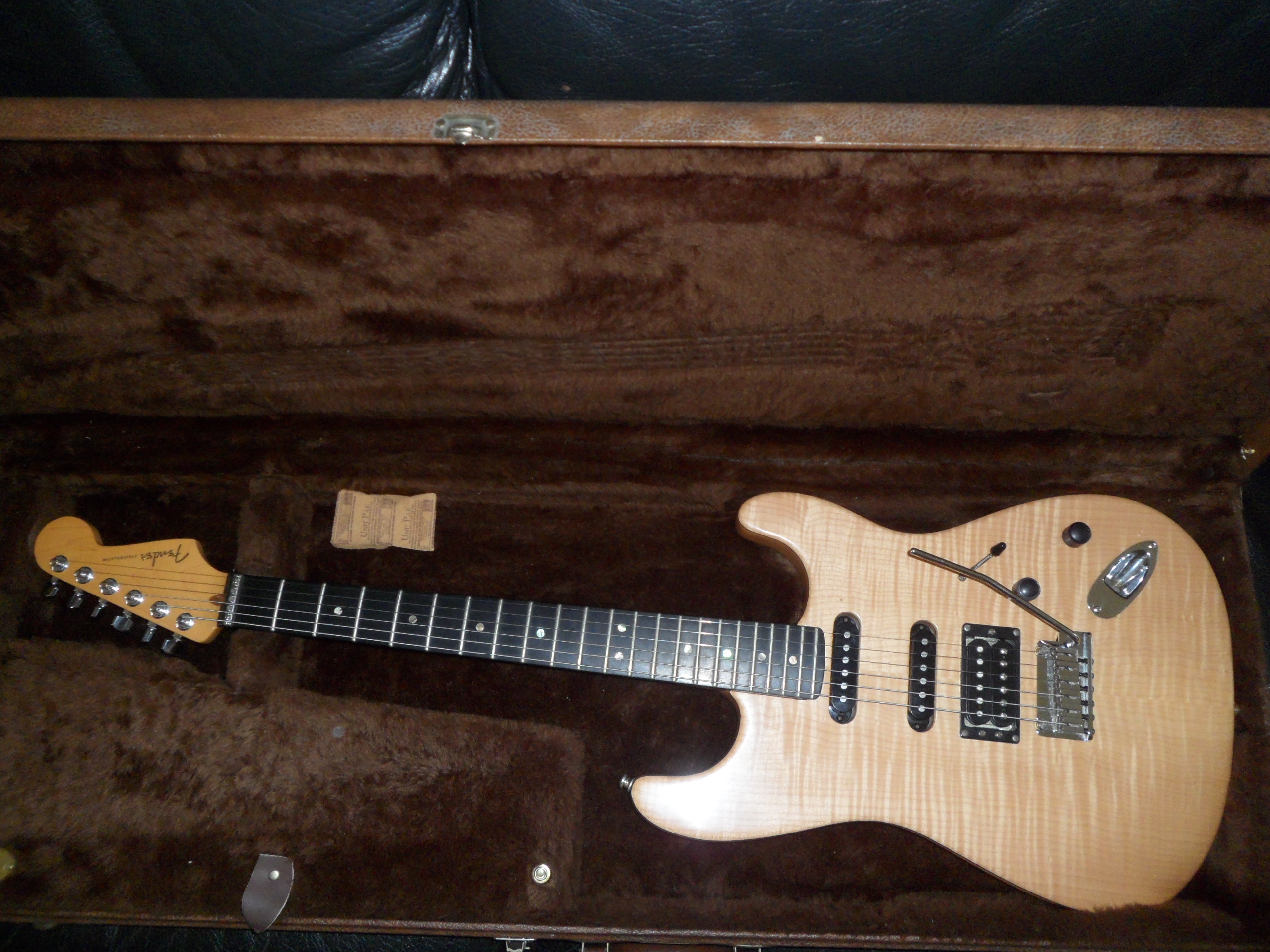 Fender American Deluxe Stratocaster FMT HSS image (603380) Audiofanzine