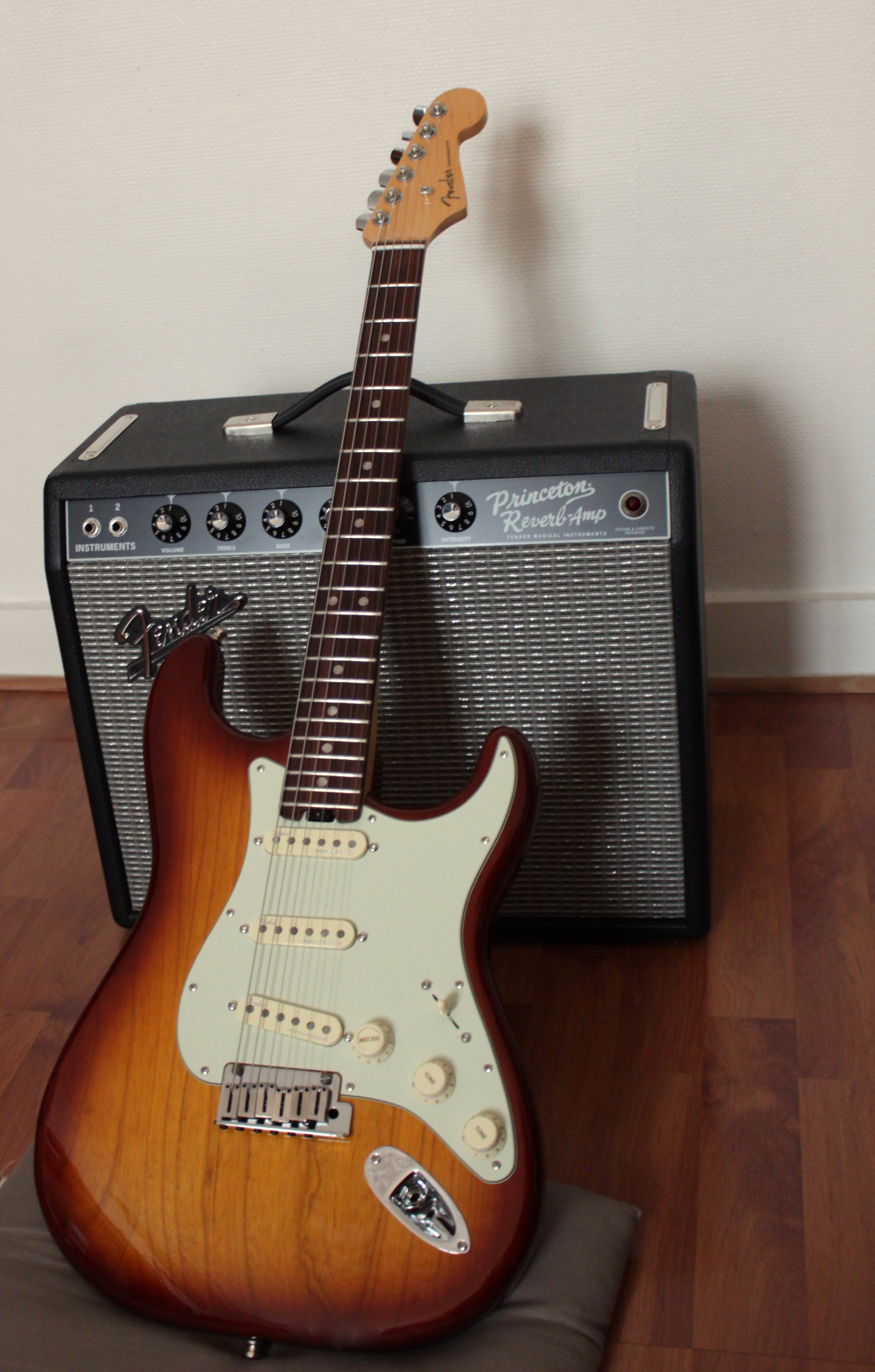 American Elite Stratocaster Fender Audiofanzine