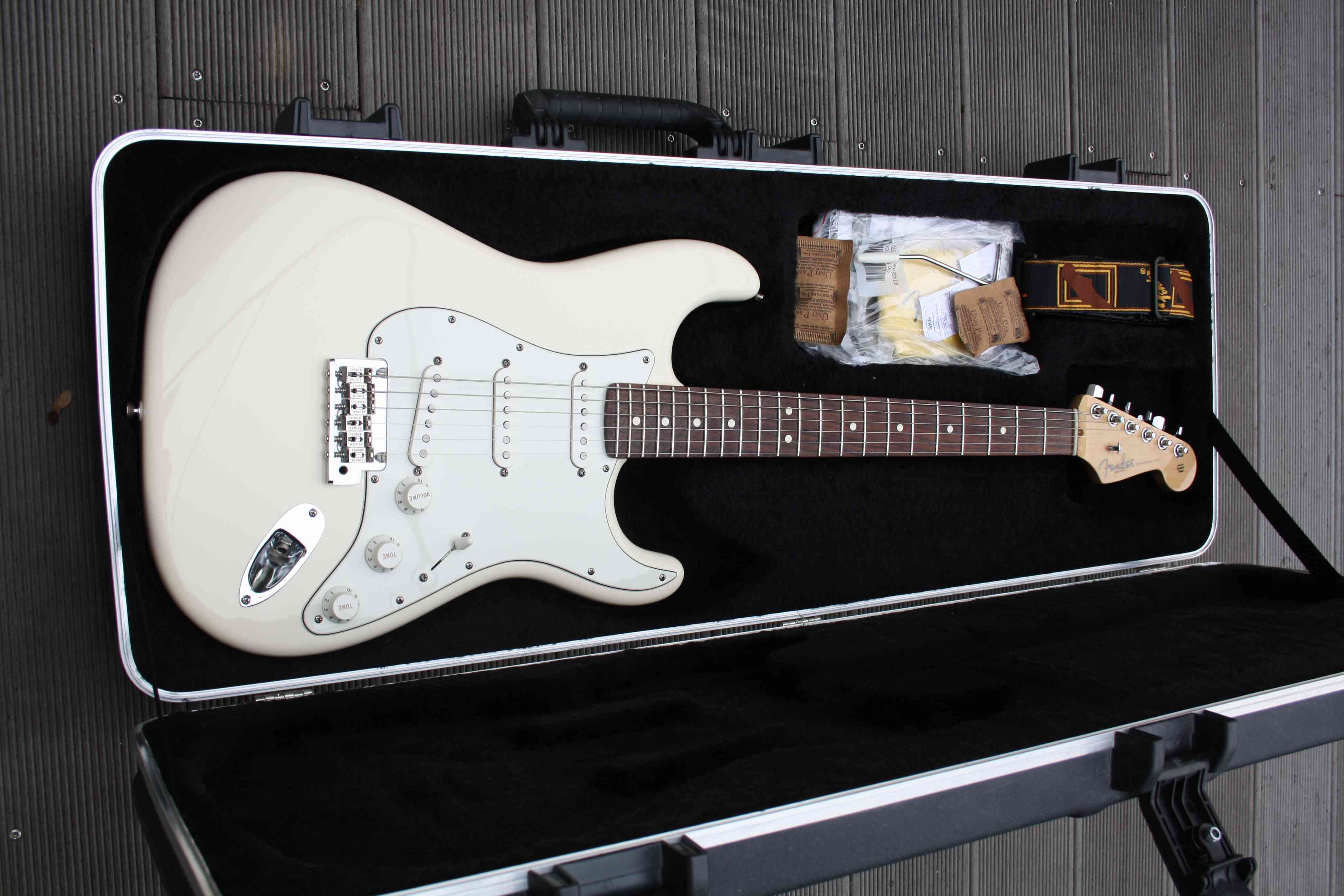 Fender American Standard Stratocaster Olympic White Rosewood Image